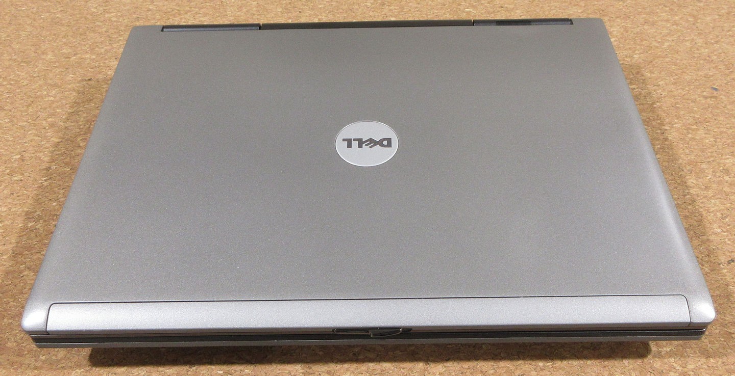 Win XP NR PERFECT Dell D830 T9300 4gb 15.4 NVIDIA NEW WD 240g SSD NEW BAT SERIAL