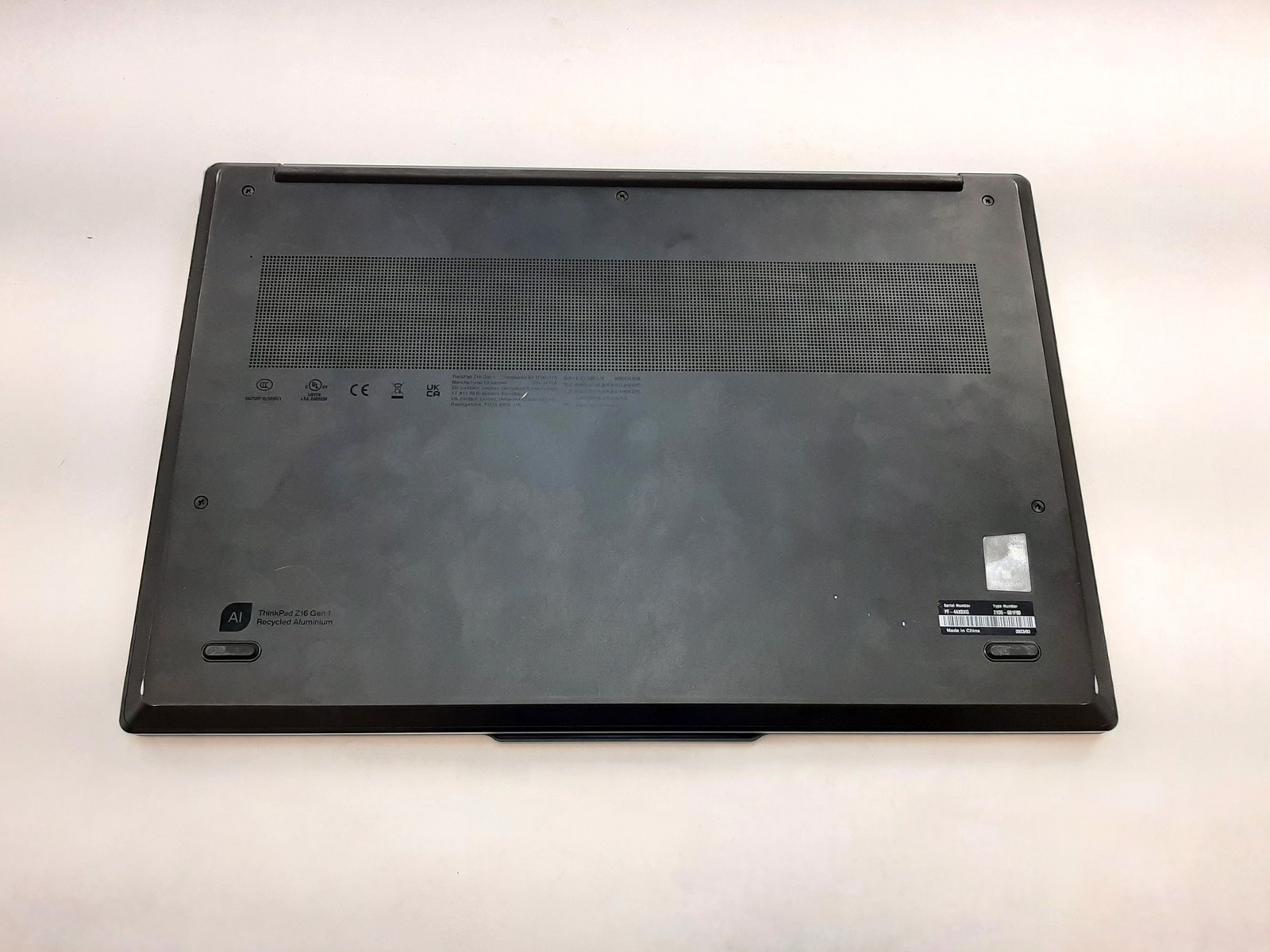 Lenovo ThinkPad Z16 Ryzen 9 PRO 6950H 3.30GHz 32GB RAM 512GB NVMe RX 6500M C4*16