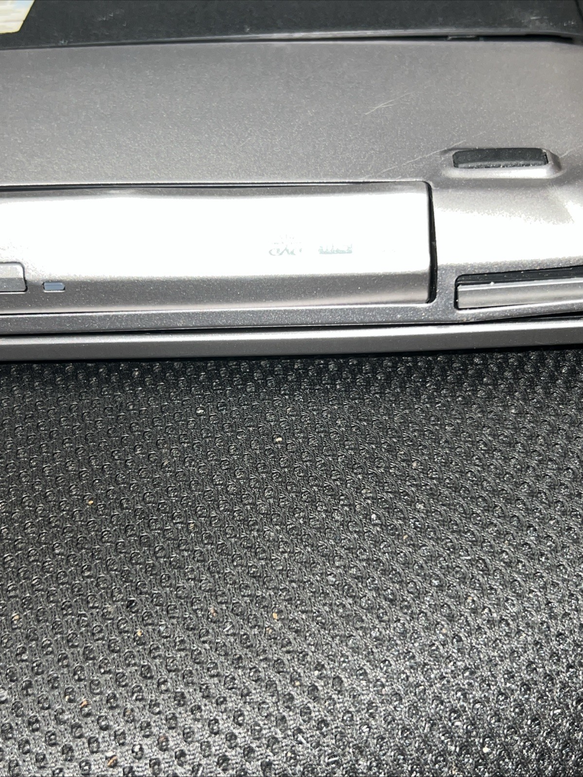 DELL VOSTRO 3550 – BOOTS TO BIOS READ DESC-BB
