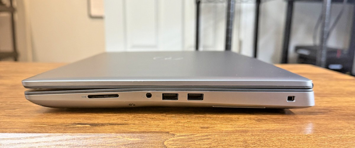 Dell Precision 7560 Intel(R) Core(TM) i9-11950H 32 GB RAM 1 TB SSD 15.6″