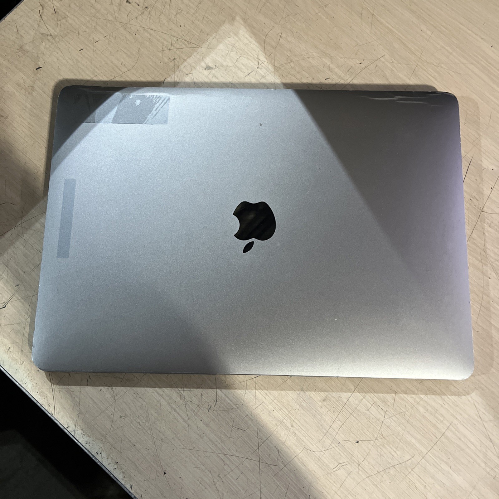 APPLE MACBOOK PRO 13″ MID-2017 CORE I5-7360U 2.3GHZ 8GB RAM NO HD /