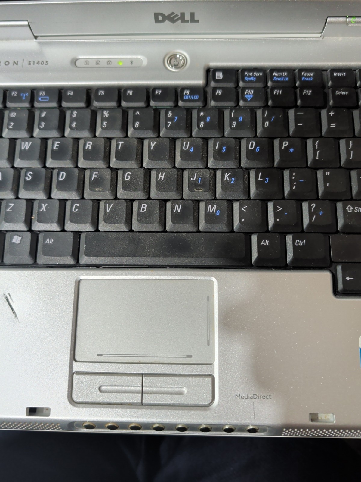 Dell Inspiron E1405 2 GB Ram, 80 GB HDD, 1.6 Ghz C2D Windows XP W/Charger