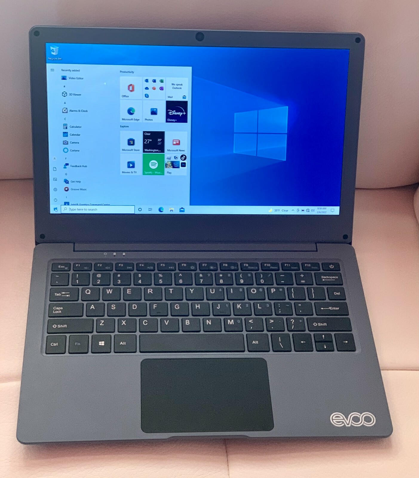 Evoo Windows 11/10 Dual Boot Ultra Slim 11.6″ 64GB/256GB SSD; 4GB RAM IPS Laptop