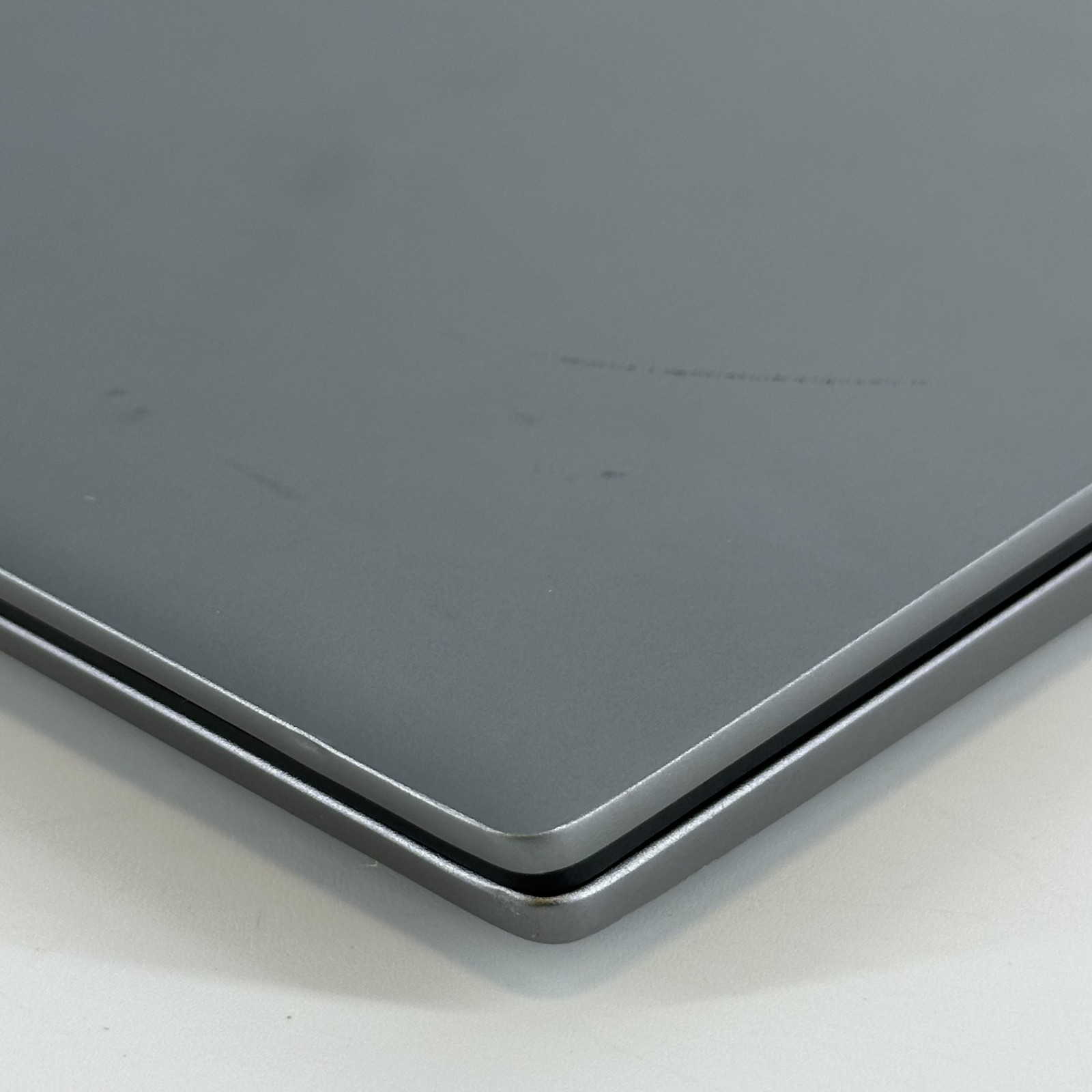Dell Latitude 7450 14 Gray QHD+ TOUCH 3.8 GHz Ultra 7 165H 32GB 256GB SSD Good