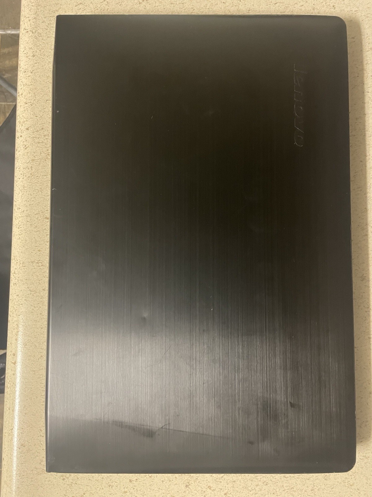 Lenovo Ideapad Y500 Gaming Laptop. 8GB Ram 1TB HDD/ Win 10/ Nvidia GeForce 750M