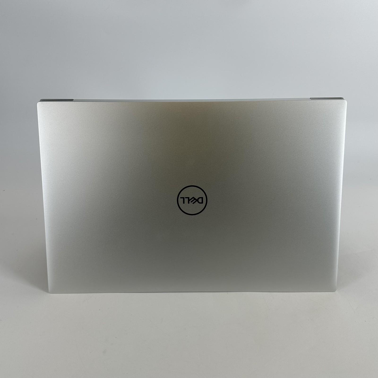 Dell XPS 17 9730 UHD+ TOUCH 2.4 GHz i7-13700H 32GB 1TB SSD RTX 4070 Excellent