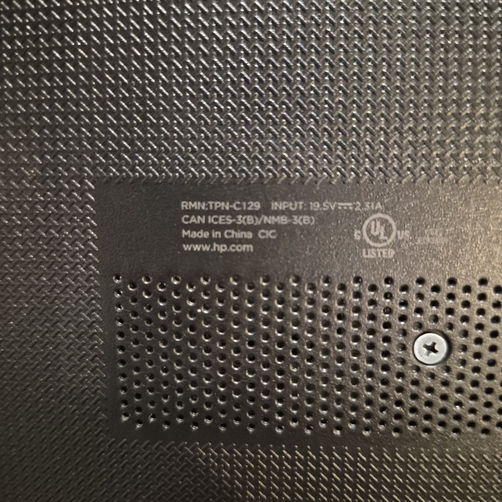 HP TPN-C129 Laptop For Parts Only