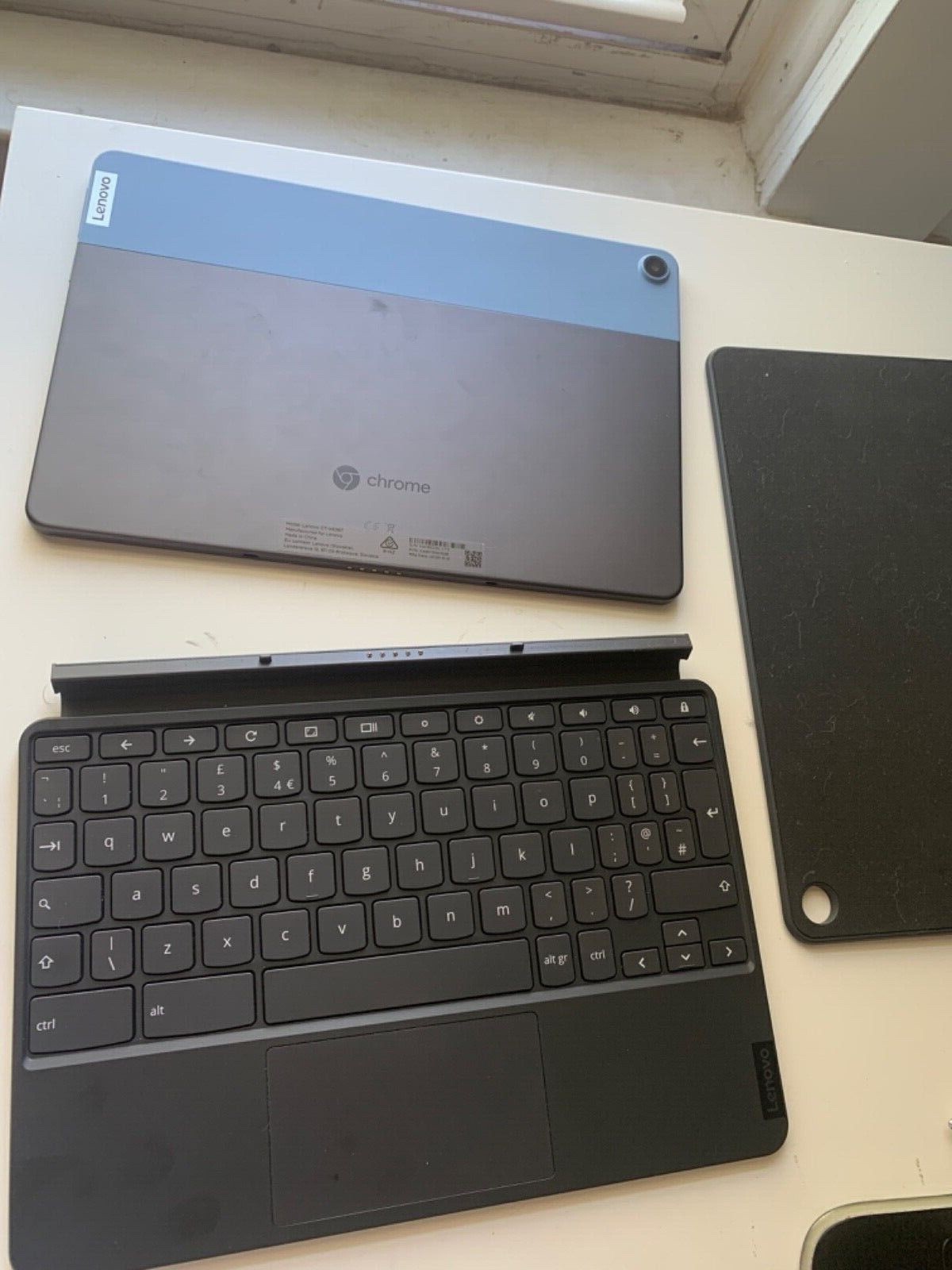 Lenovo Chromebook 10.1″ FHD (64GB SSD , MediaTek Helio P60, 2.0GHz,4GB RAM)…