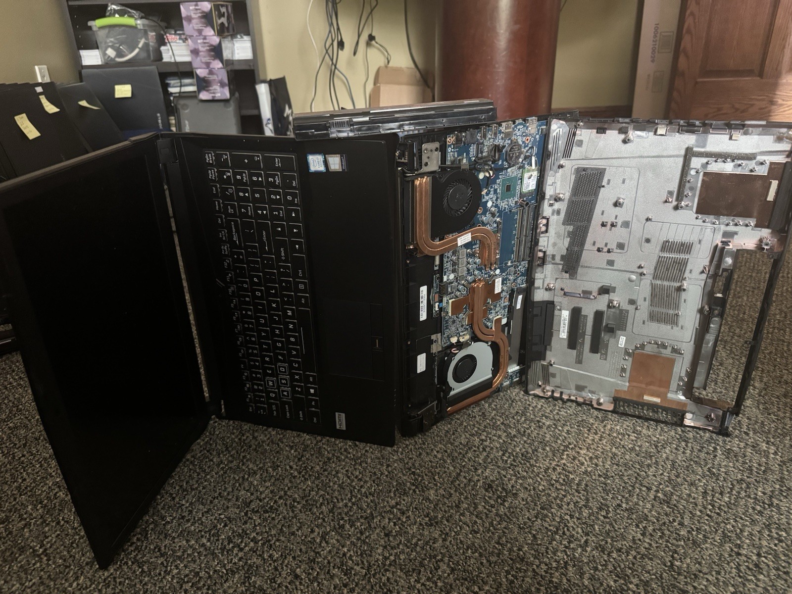 Clevo Sager N850EJ i7-8750H GTX 1050 Motherboard LCD Parts only