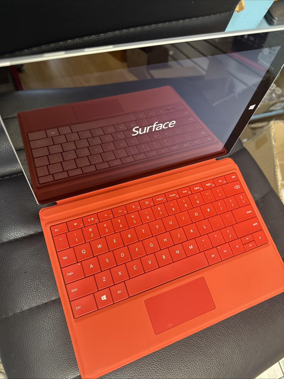 (Model: 1645) Microsoft Surface 3 64GB/w Keyboard (AS-IS)(FOR PARTS ONLY!)