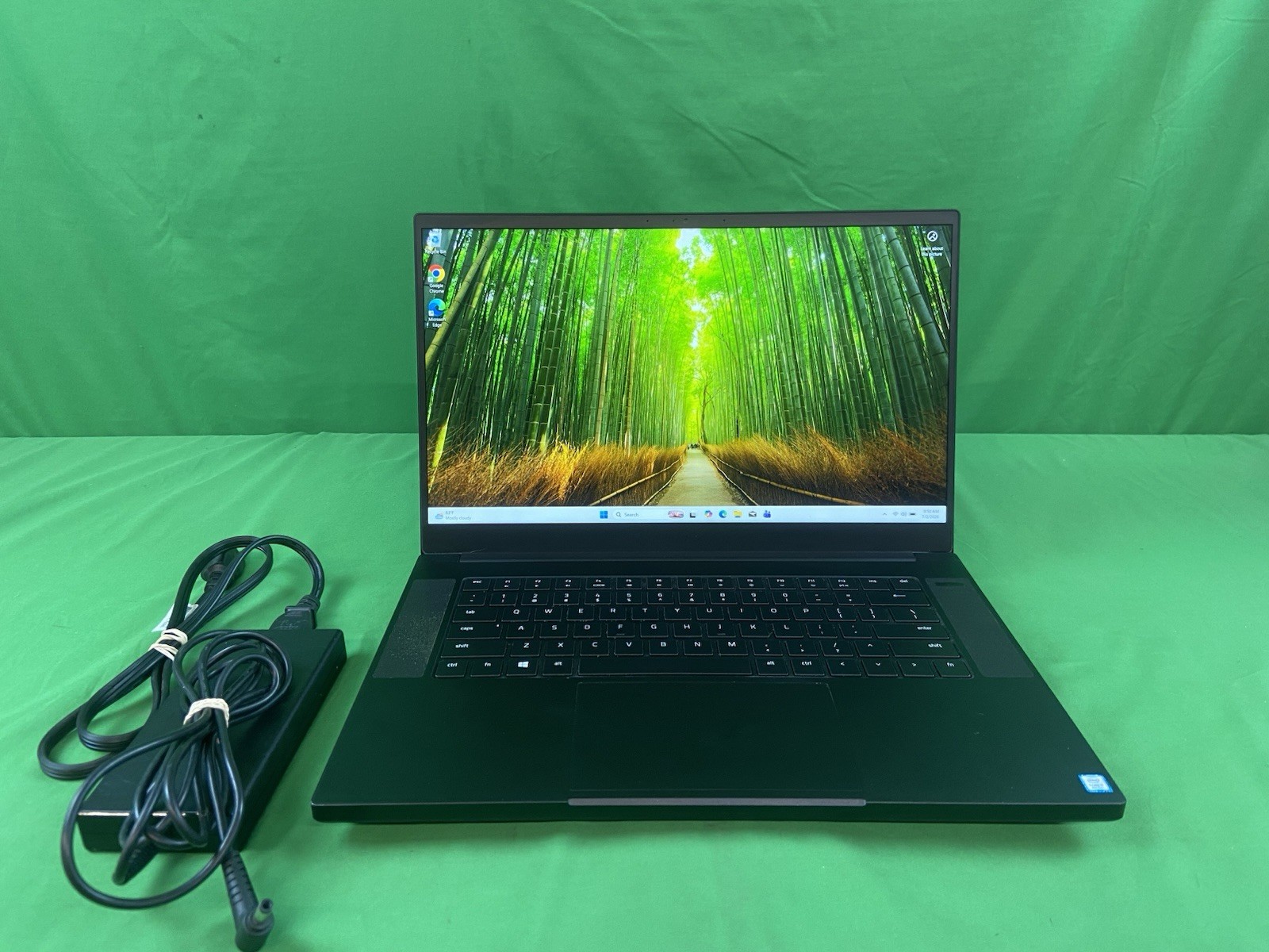 Razer Blade RZ09-0270 15.6″ i7-8750H 16GB RAM 512GB+128GB SSD GeForce GTX 1060