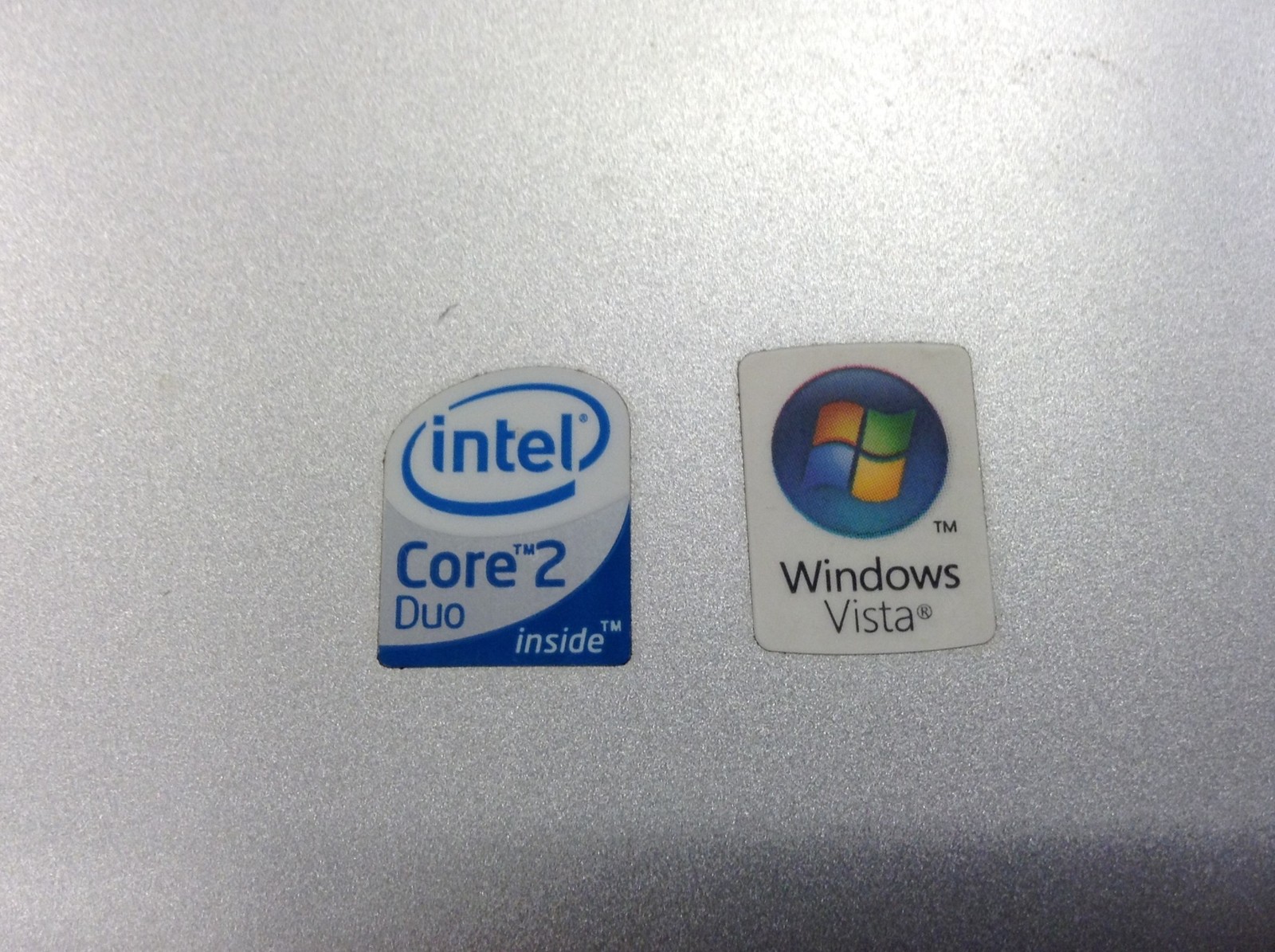 Dell Inspiron 1720 17″ Intel Core 2 Duo 2.0GHz Laptop w/2GB,DVD-RW, No HD, WORKS