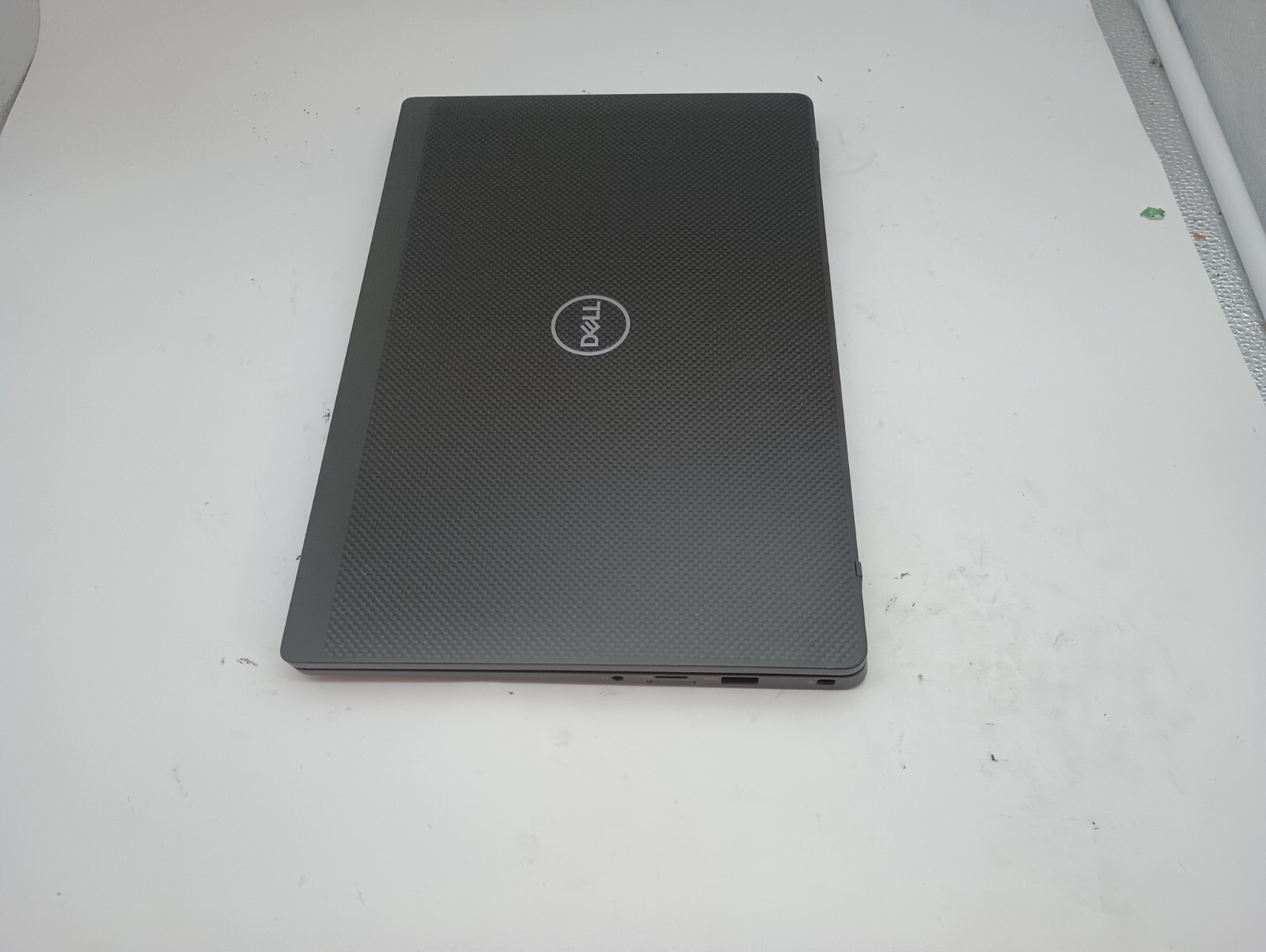 9173c Latitude7400(No charger!).i5 8th gen.8GB.256GB NVMe.LTE(GPS)14″FHD.W11 Pro