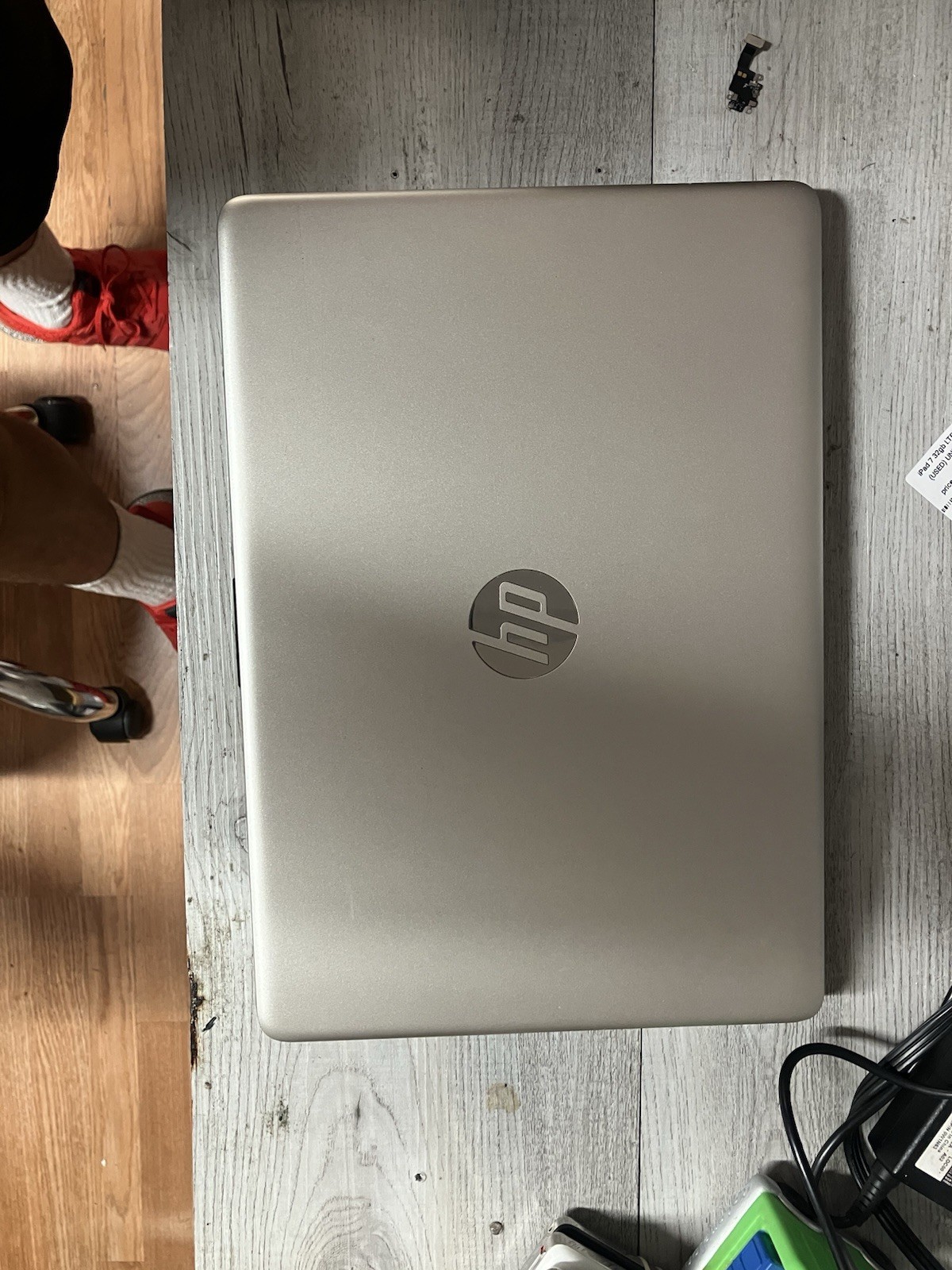 HP Laptop 14-cf0006dx 14″ Core i3-7100u 2.4ghz 8gb RAM 128GB SSD **DEFECT**key
