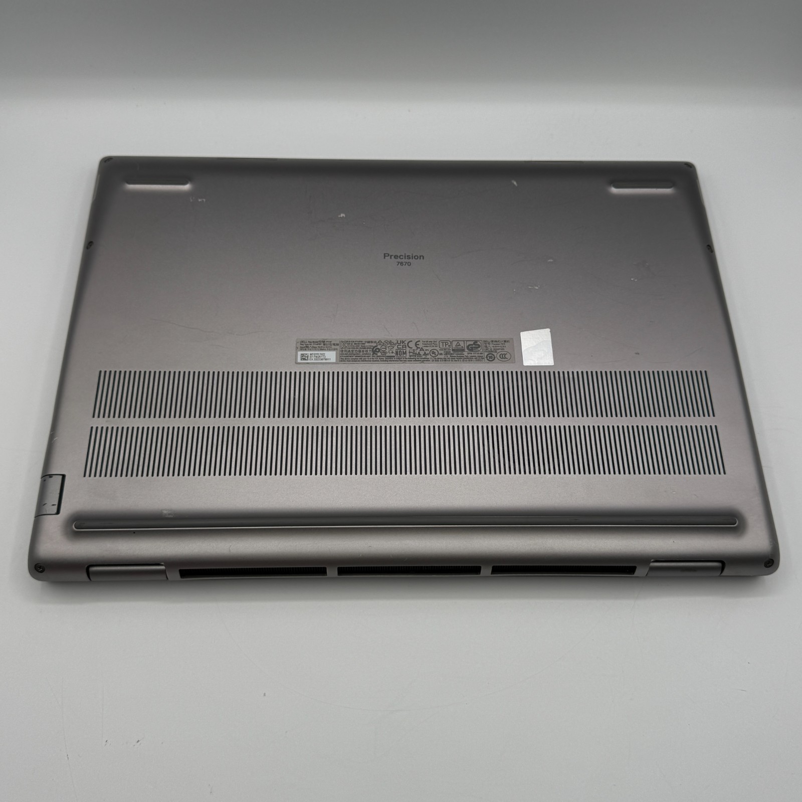 Dell Precision 7670 16″ i9-12950HX RTX 3080 Ti 16GB 64GB RAM 512GB SSD Win11 Pro