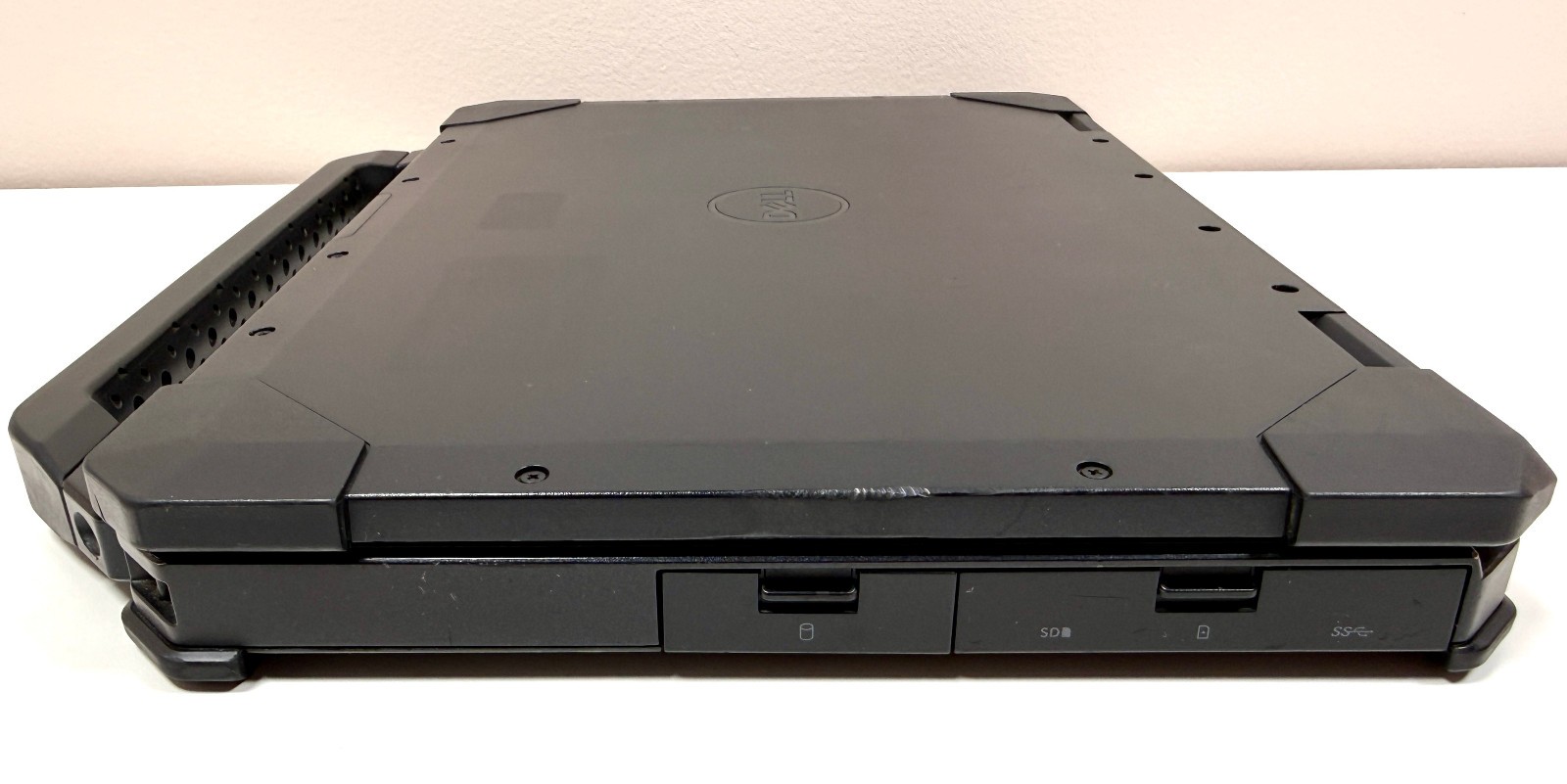 Dell Latitude 5420 Rugged 14″ Touch 1.7GHz Core i5-8350U 32GB RAM NO SSD or OS