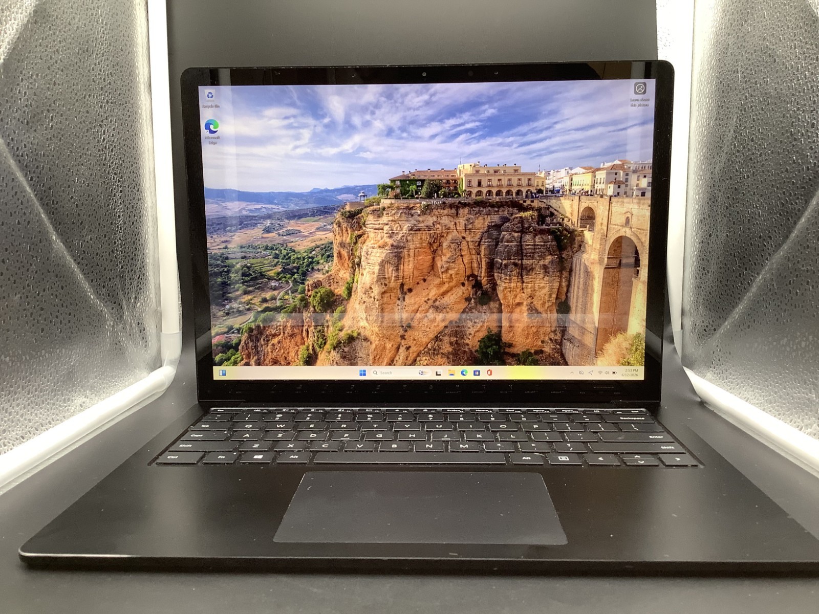 Microsoft Surface Laptop 3 13.5″ i5-1035G7 1.3GHz 16GB RAM 256GB SSD Read Desc 3