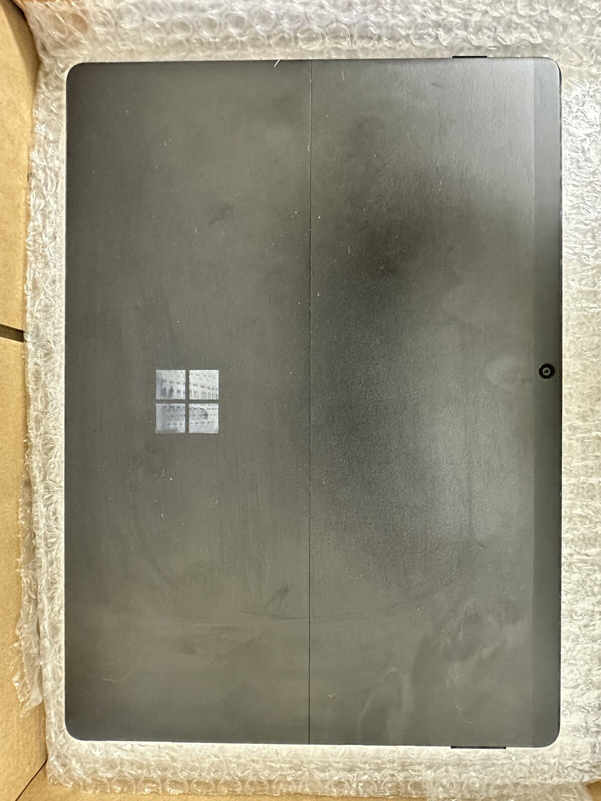 Microsoft Surface Pro X 1876 13″ Microsoft SQ1 3.0GHz 16GB 512GB Win10 Pro