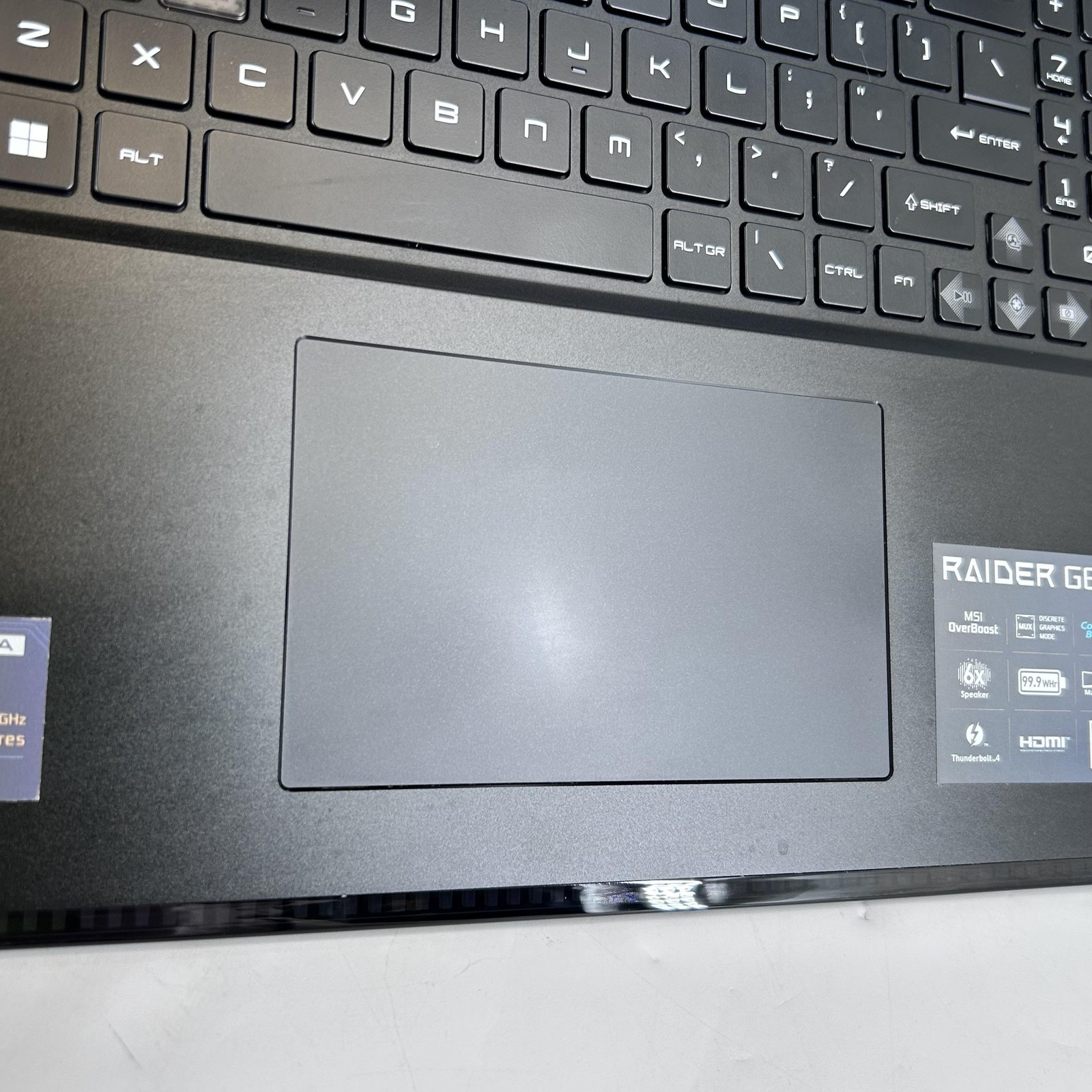 MSI Raider GE78 HX 17 240Hz QHD+ 2.2 GHz i9-13980HX 32GB 2TB SSD RTX 4090