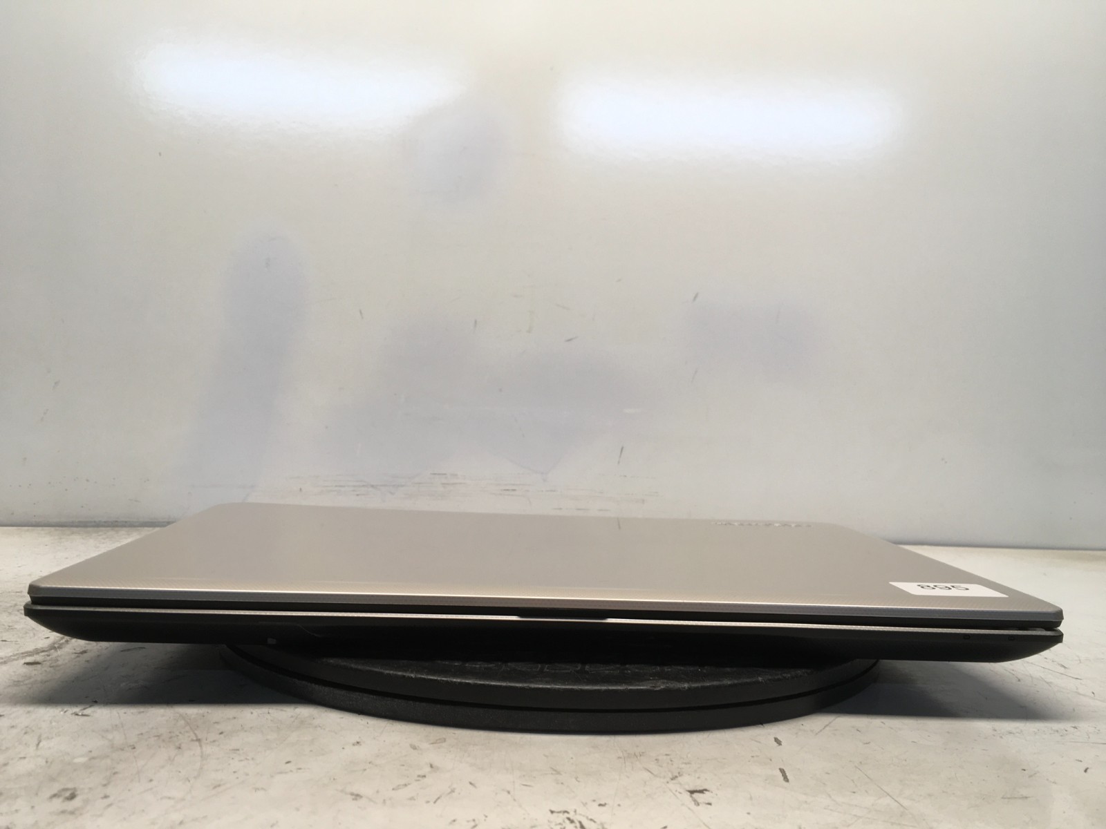 Toshiba Satellite L55T-B5334 Intel i7-4510U 2GHz 8 GB NO HDD