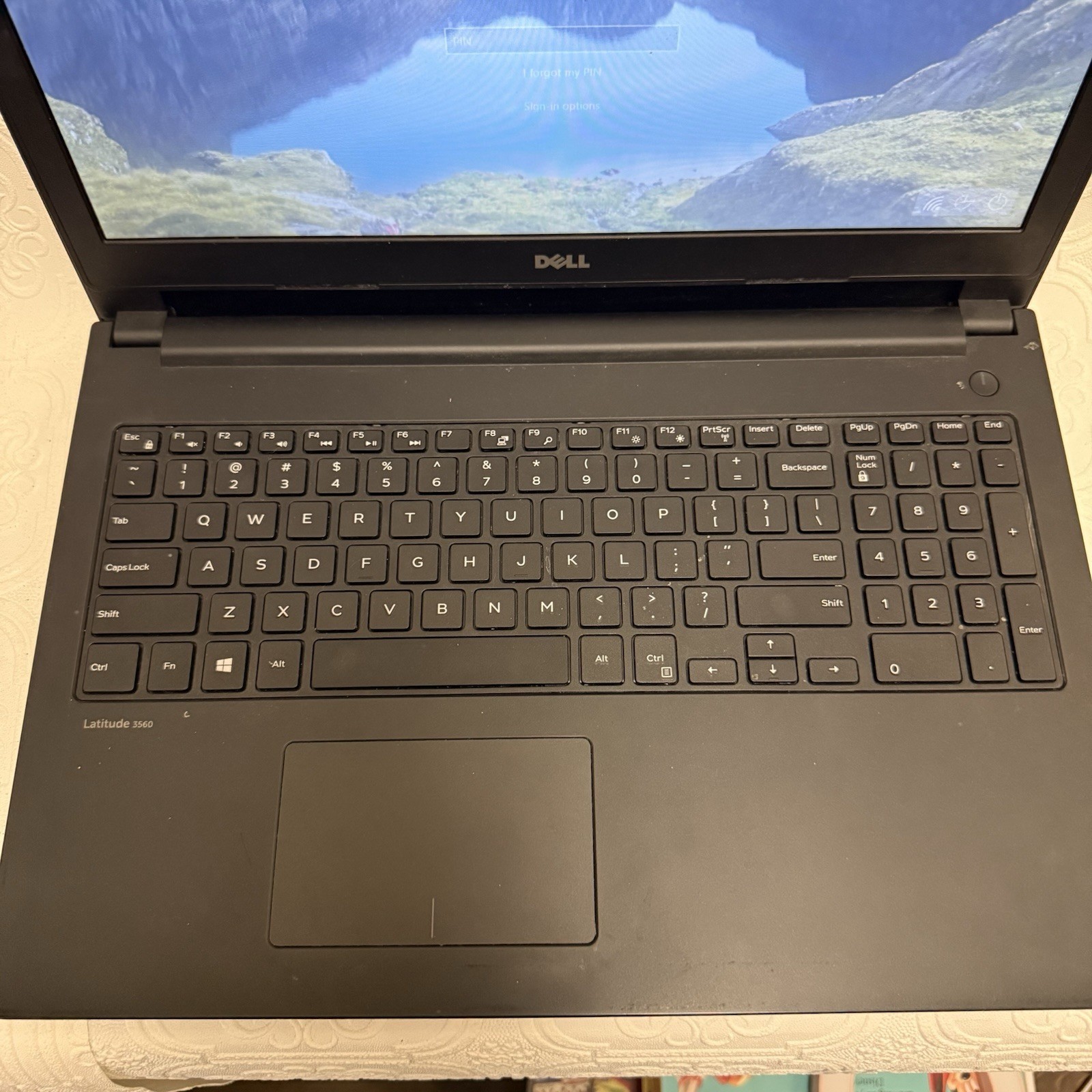 Dell Latitude 3560 15.6″ Laptop i3-5005U 2GHz 4 GB RAM 500 GB HDD Win 11 Pro