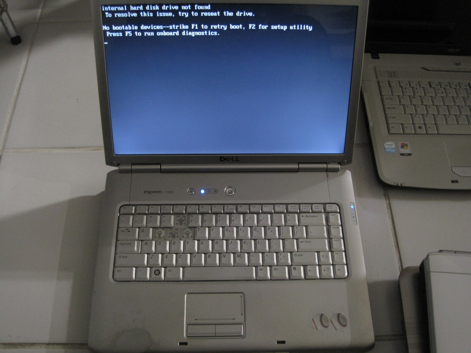 Lot of 4 Laptop- Dell Inspiron 1520 1521 HP Pavilion dv6-3025dx Acer Aspire 5315