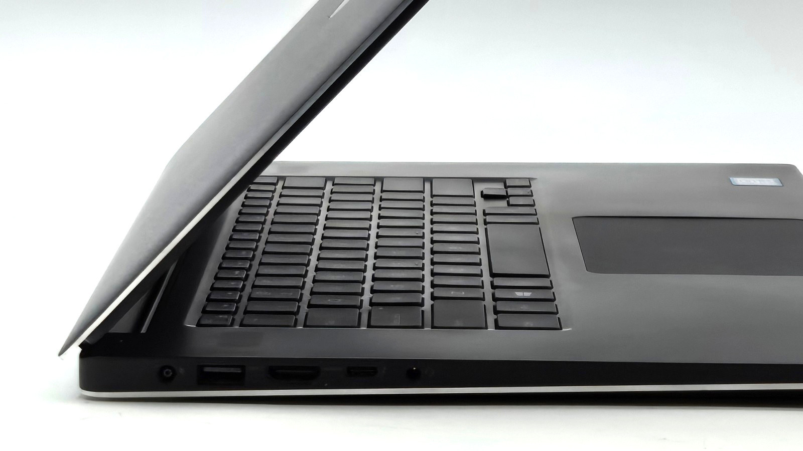 Dell Precision 5530 Laptop Intel i5-8th, 16GB RAM 256GB SSD NVIDIA Quadro P1000.