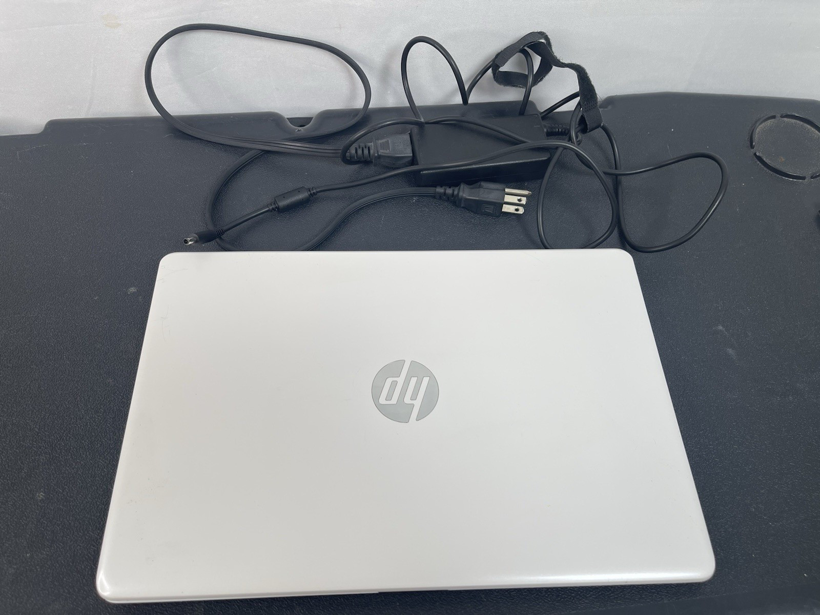 HP Laptop Stream 14 AMD A4-9120e Radeon R3 4 Cores 4GB 1.50 GHz 13.5″