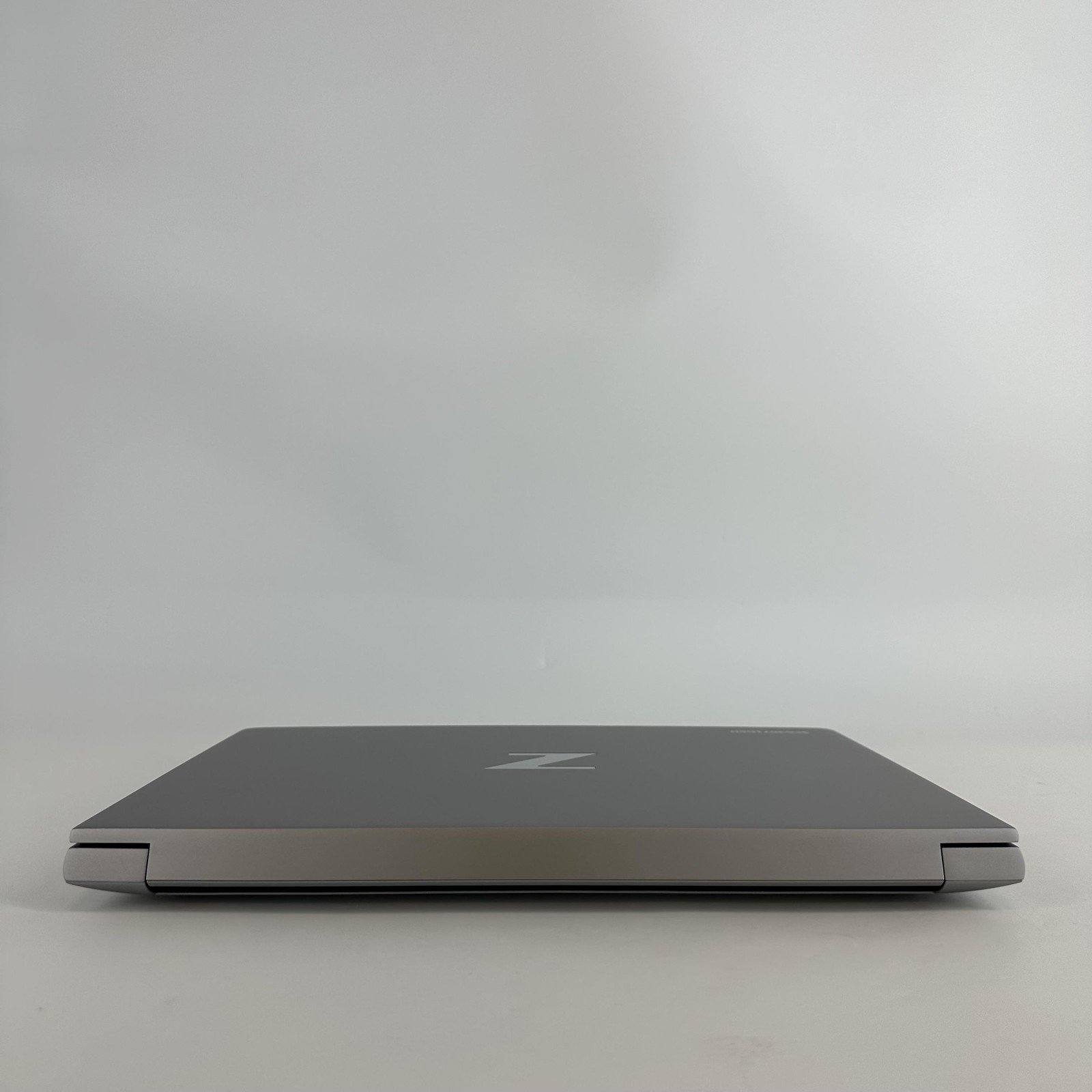 HP ZBook Fury 16 G9 FHD+ 2.1 GHz i7-12850HX 32GB 1TB SSD RTX A2000 Very Good