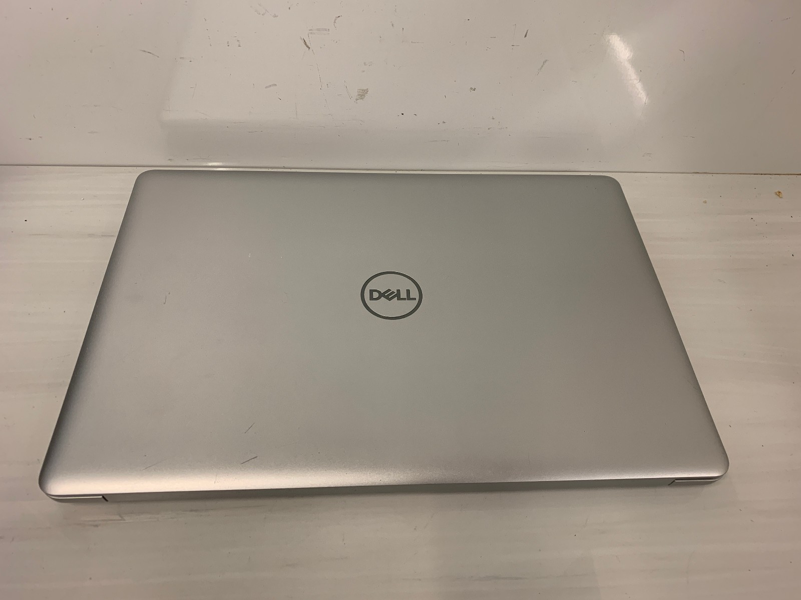 Dell Inspiron 17 5770 17.3″ FHD Laptop i7-8550U 16GB 256GB SSD + 2TB HDD Win11