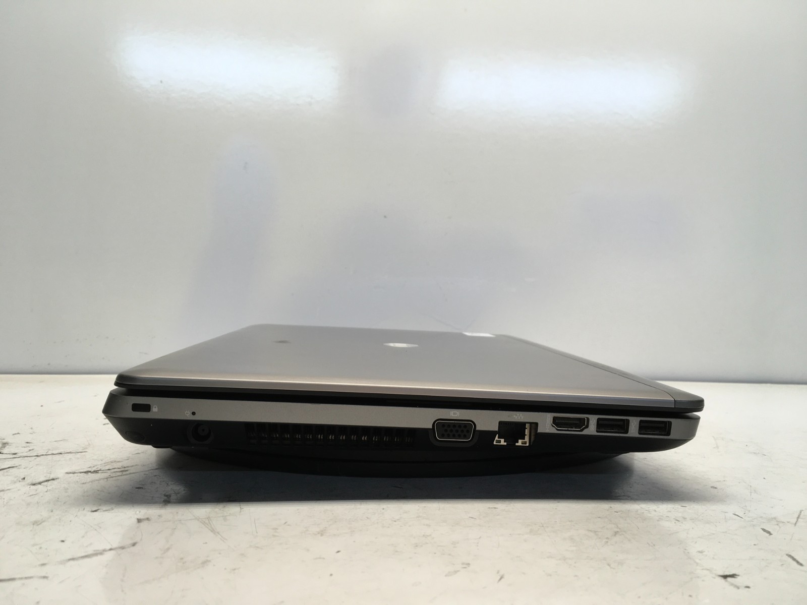 HP ProBook 4540S Intel i3-3110M 2.4GHz 4 GB NO HDD No Batt