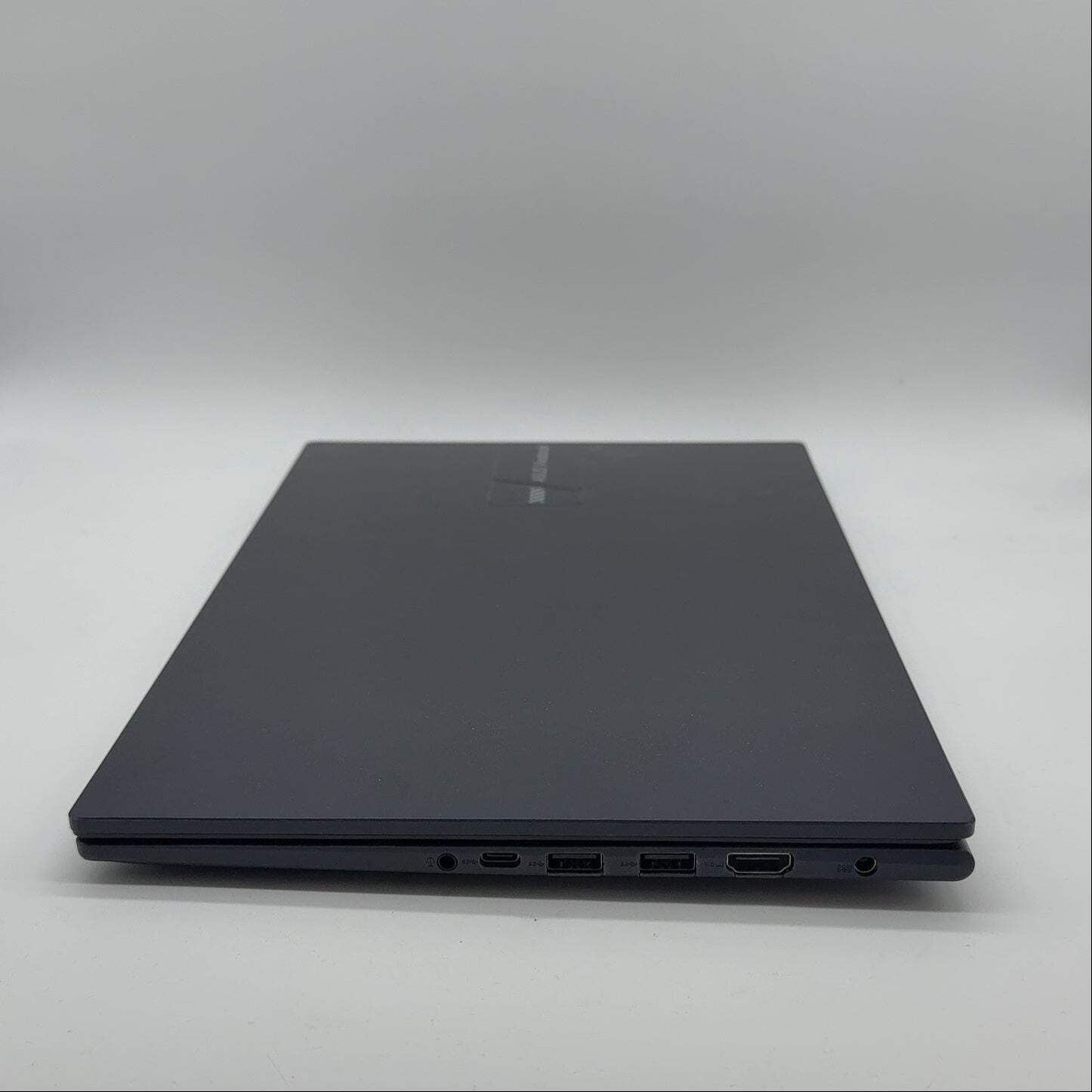 Asus Vivobook 14 X1404ZA 14″ i3-1215U 4.4Ghz 8GB RAM 128GB SSD
