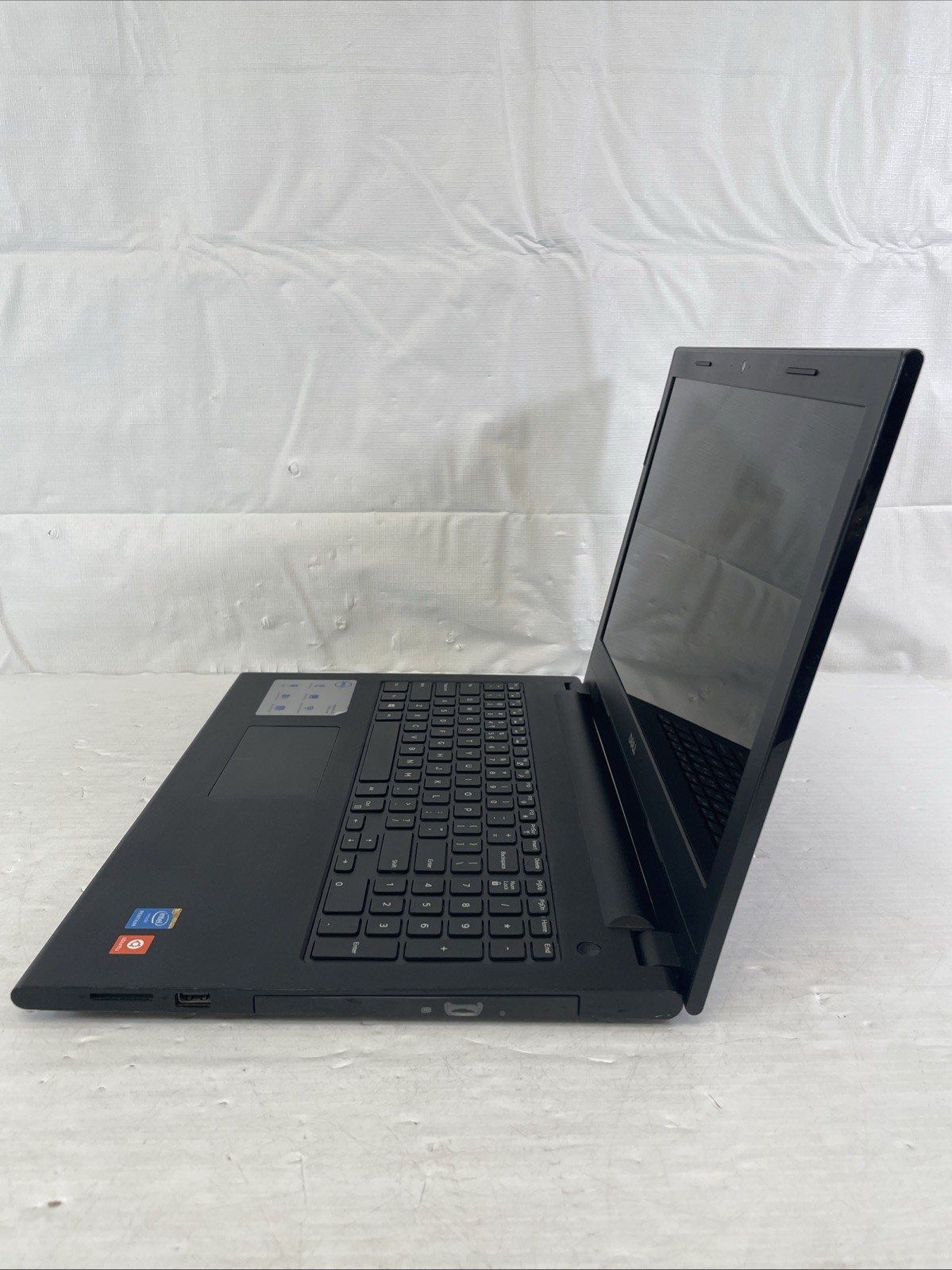 Dell Inspiron 15 3542 Laptop Intel Pentium 3558U 1.7GHz 4GB RAM 500GB HDD Ubuntu