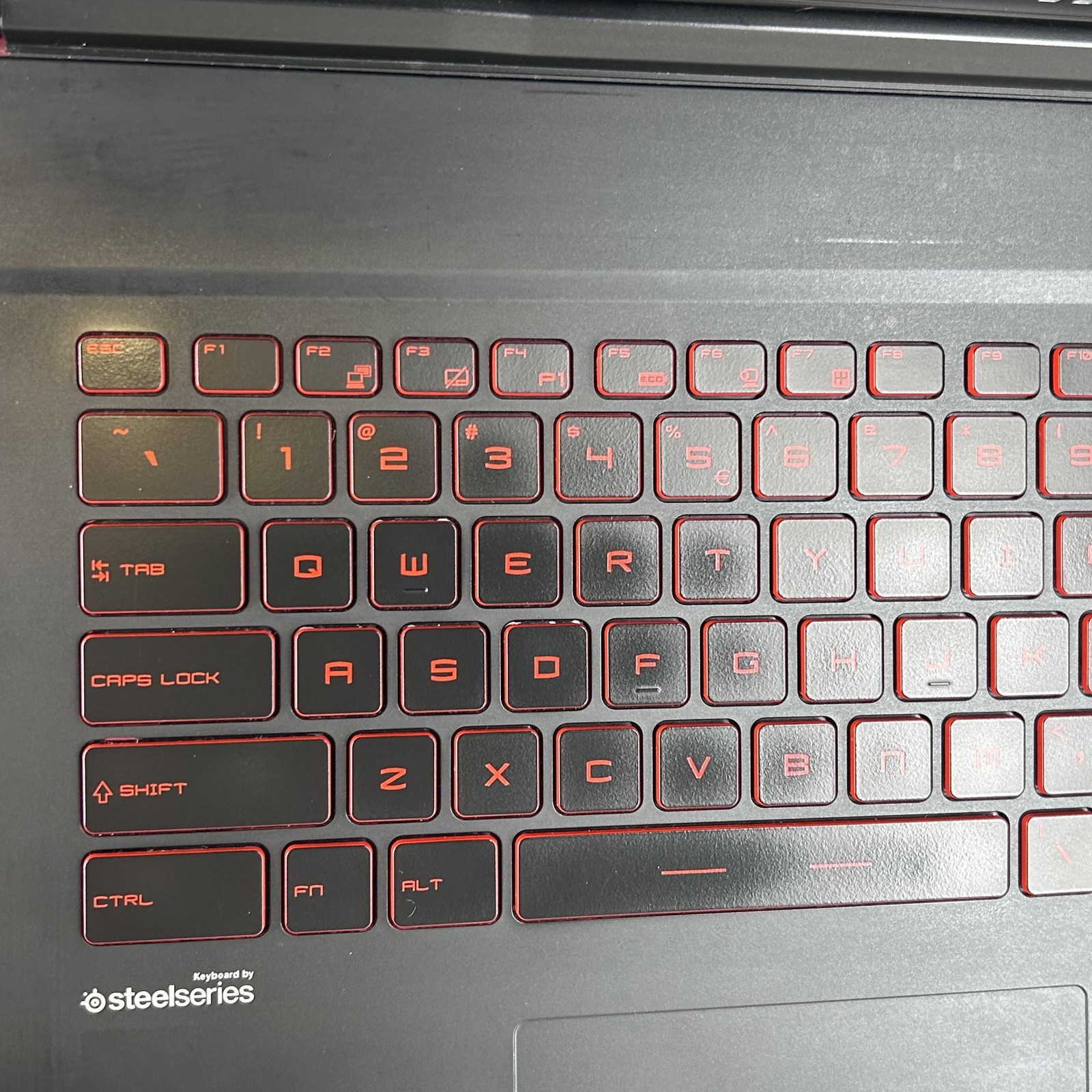 MSI Pulse GL73 16 FHD i7-8750H 2.20GHz 16GB 128GB SSD/1TB HDD GTX 1050 Ti Good