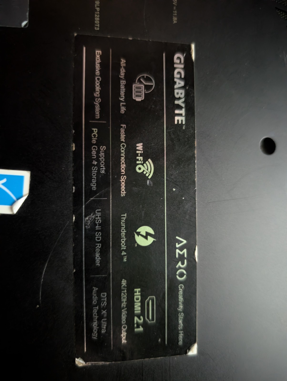 GIGABYTE AERO 15 – 15.6″ 4K OLED – i7-10870H – RTX 3060 GPU – 16 GB – 512 GB
