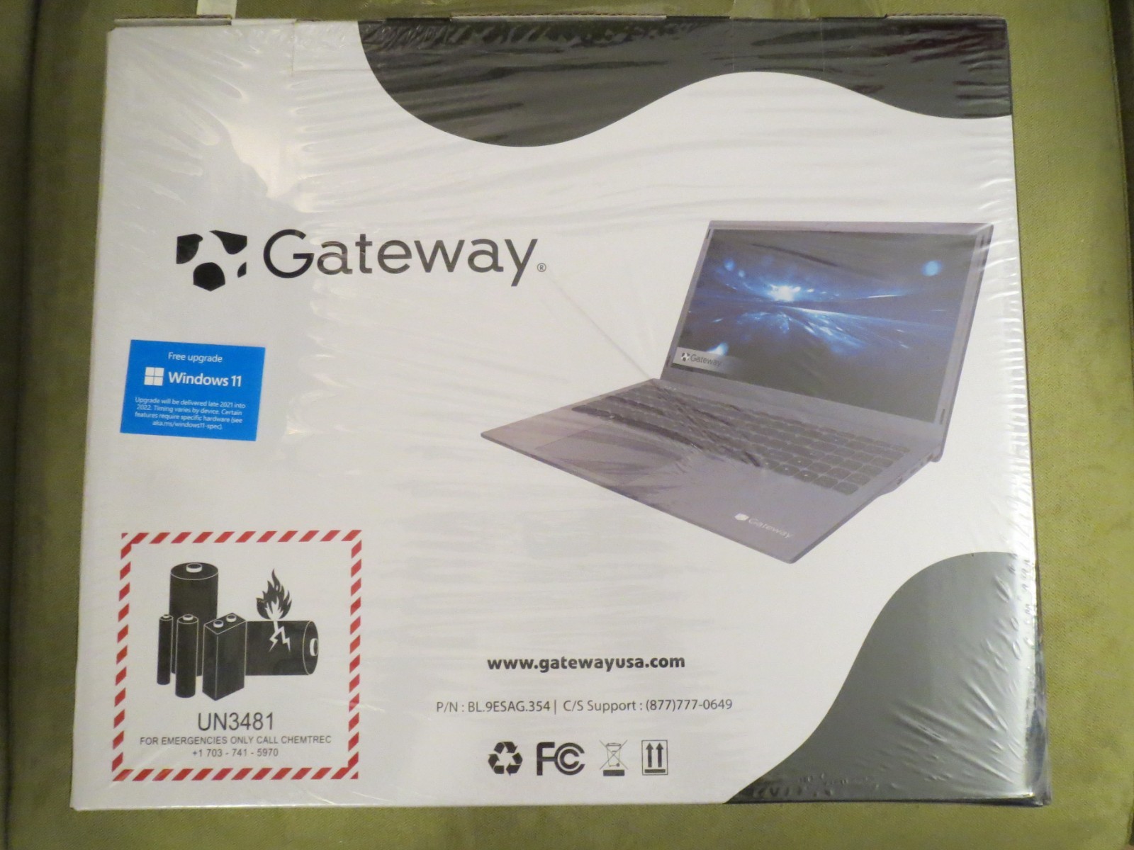 Gateway (Cow Theme) 15.6 inch Ultra Slim Notebook GWTN156-BK, EMPTY BOX ONLY