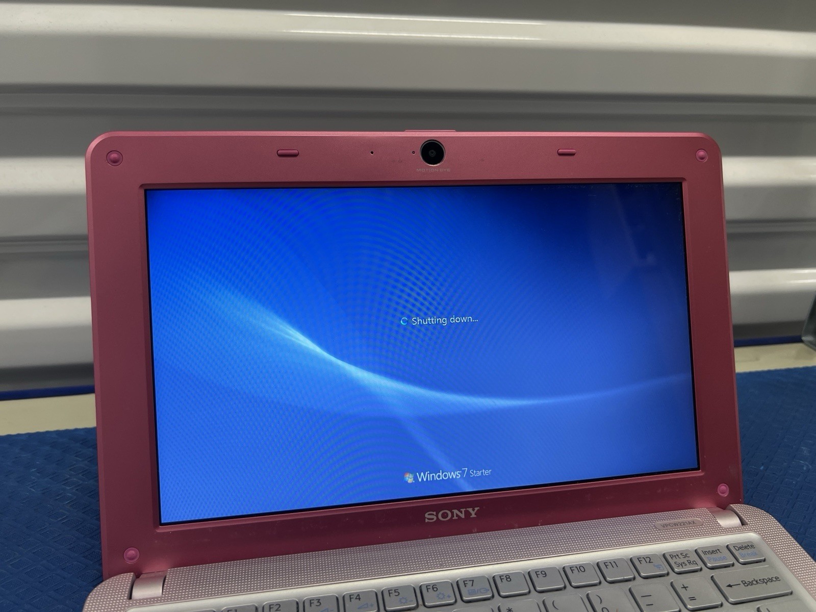 SONY VAIO VPCW221AX 10.1”LED 1.83GHz W Series Mini Netbook Windows 7 Pink