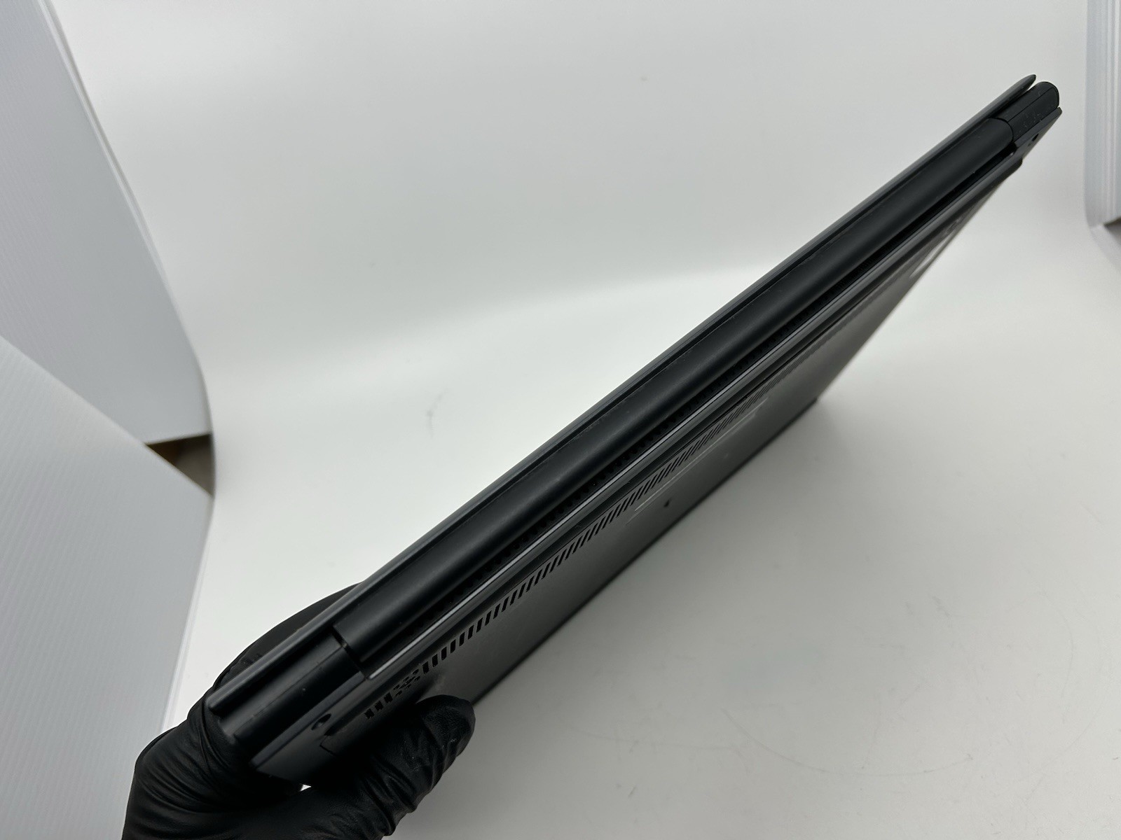Dell Latitude 3450 i5-5200U 2.20GHz 4GB RAM – No HDD or OS