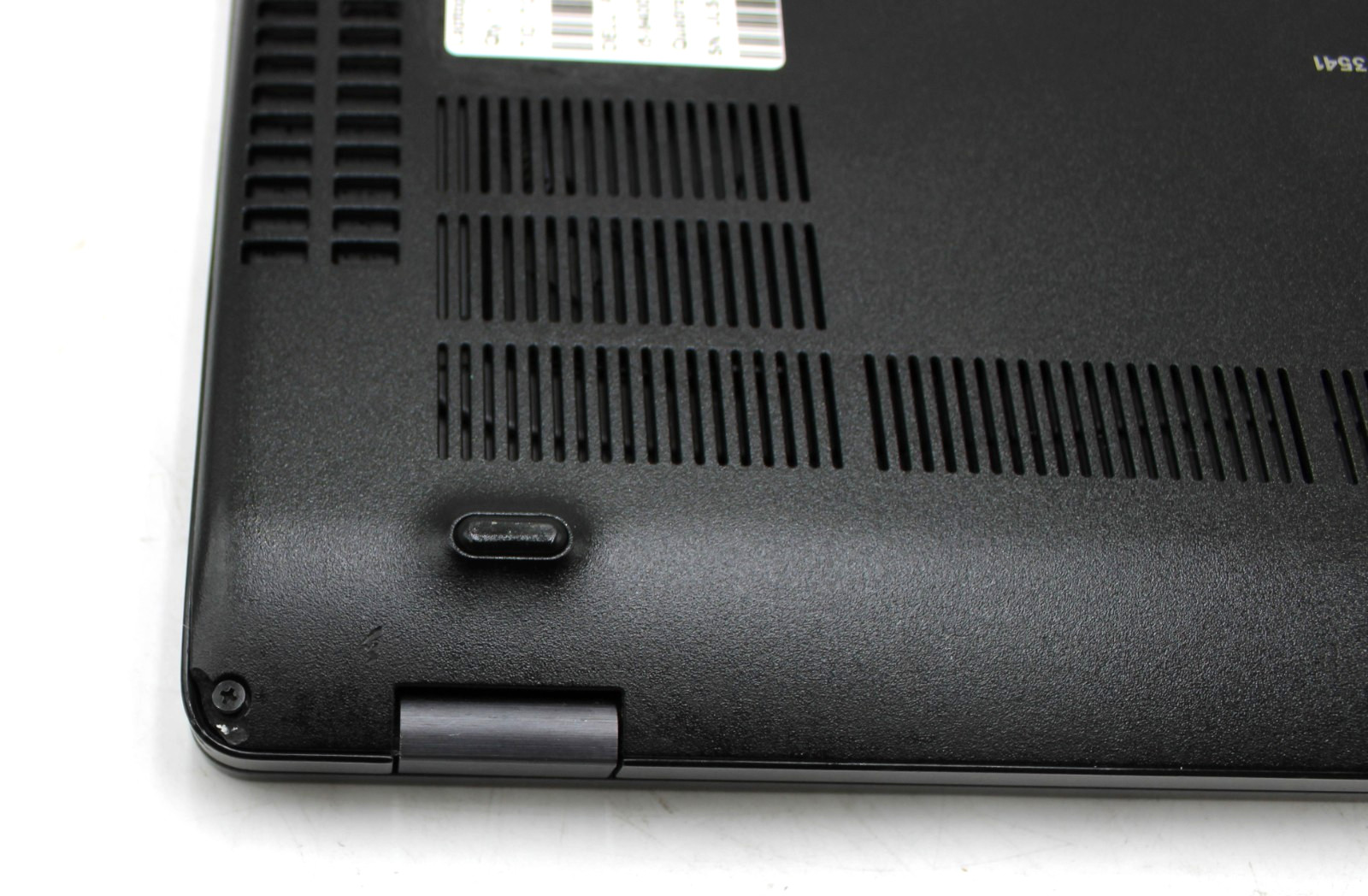 Dell PRECISION 3541 Laptop i5-9400H 2.50GHz 16GB RAM 256GB SSD Quad P620 *RF CR*