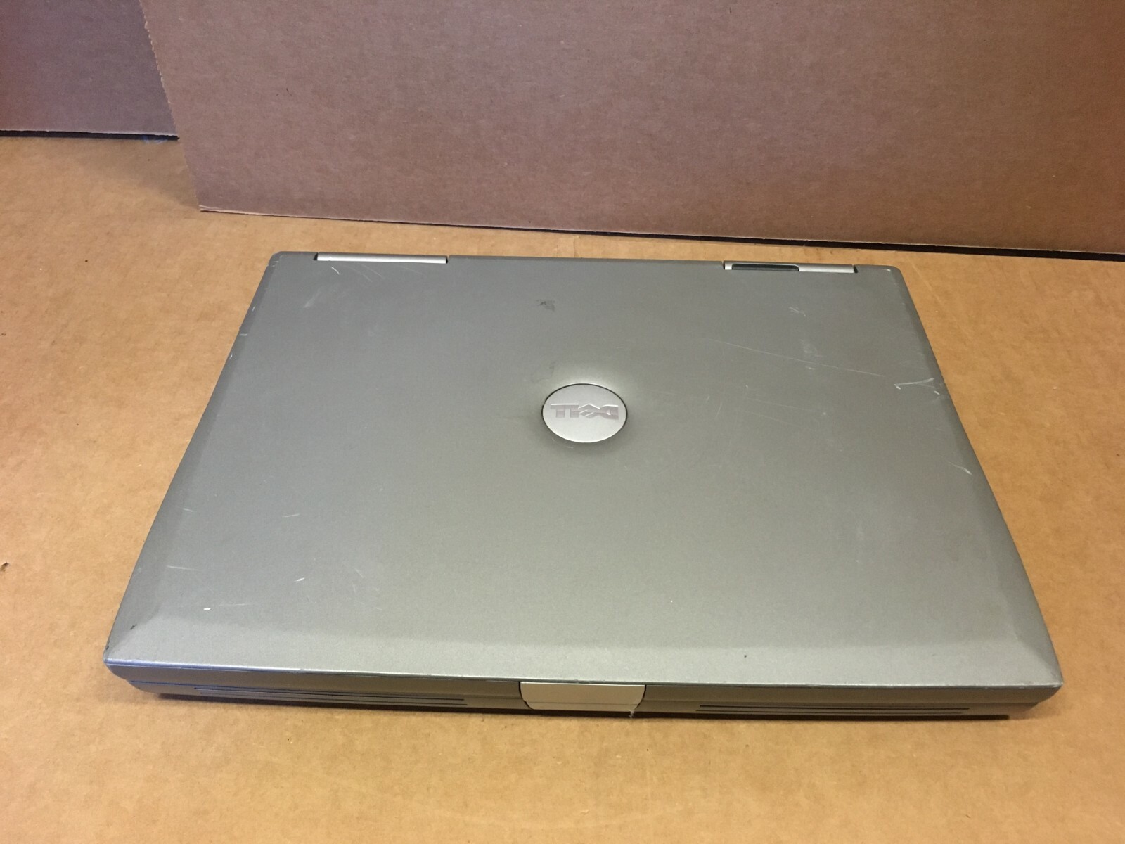 Dell Latitude D800 Laptop M 1.70GHz 512MB RAM 30GB HDD WINDOWS XP NVIDIA GEFORCE