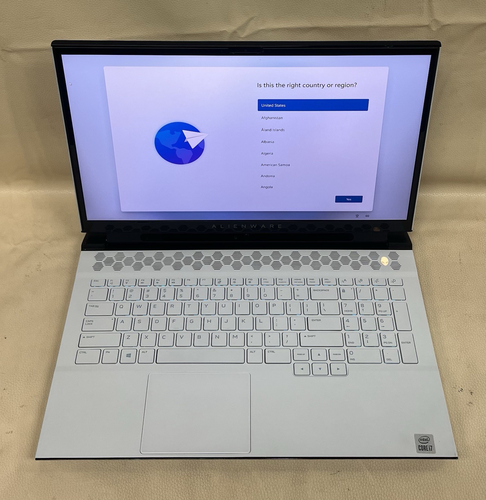 Dell Alienware M17 R3 17″ 4K I7-10875H 512GB SSD 32GB W11 GeForce RTX 2070 SUPER