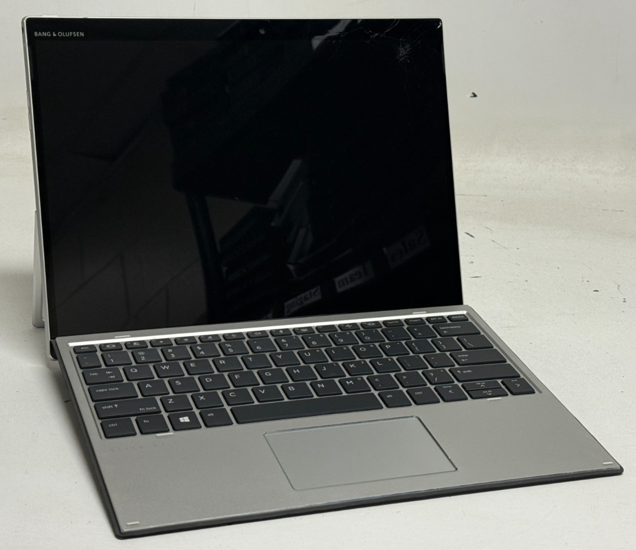 HP Elite x2 G8 2in1 13″ (i7-1185G7 3.0GHz – 16GB RAM – 512GB SSD – Win11Home)