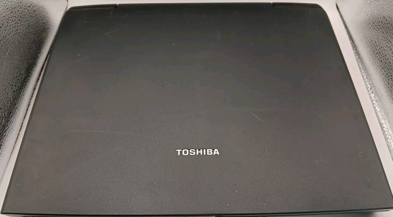 Toshiba Satellite Pro Pentium 4 2GHz 15″ Laptop Battery,CDRW DVDROM, no AC/no HD