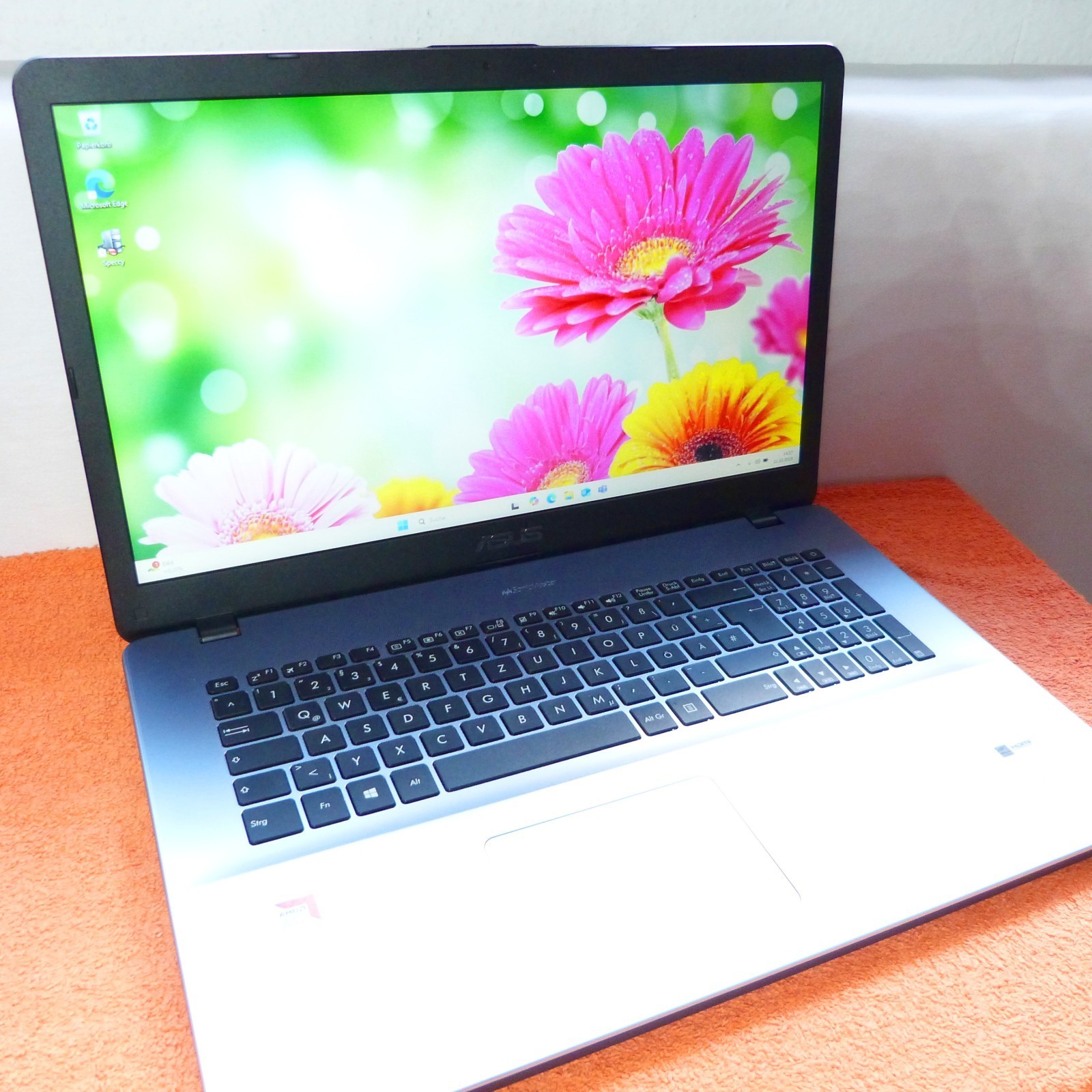Asus F705 VivoBook 17 inch | 512GB SSD Windows 11 | 8GB RAM NEW USB-C HDMI QUAD