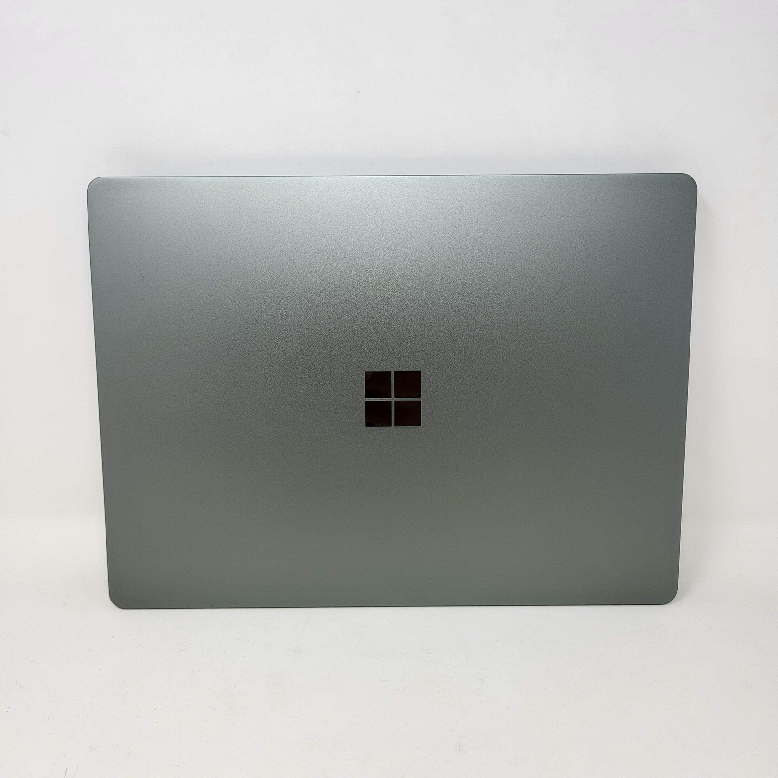 Microsoft Surface Laptop Go 3 1796 12.4″ i5-1235U 2.5GHz 8GB RAM 256GB SSD