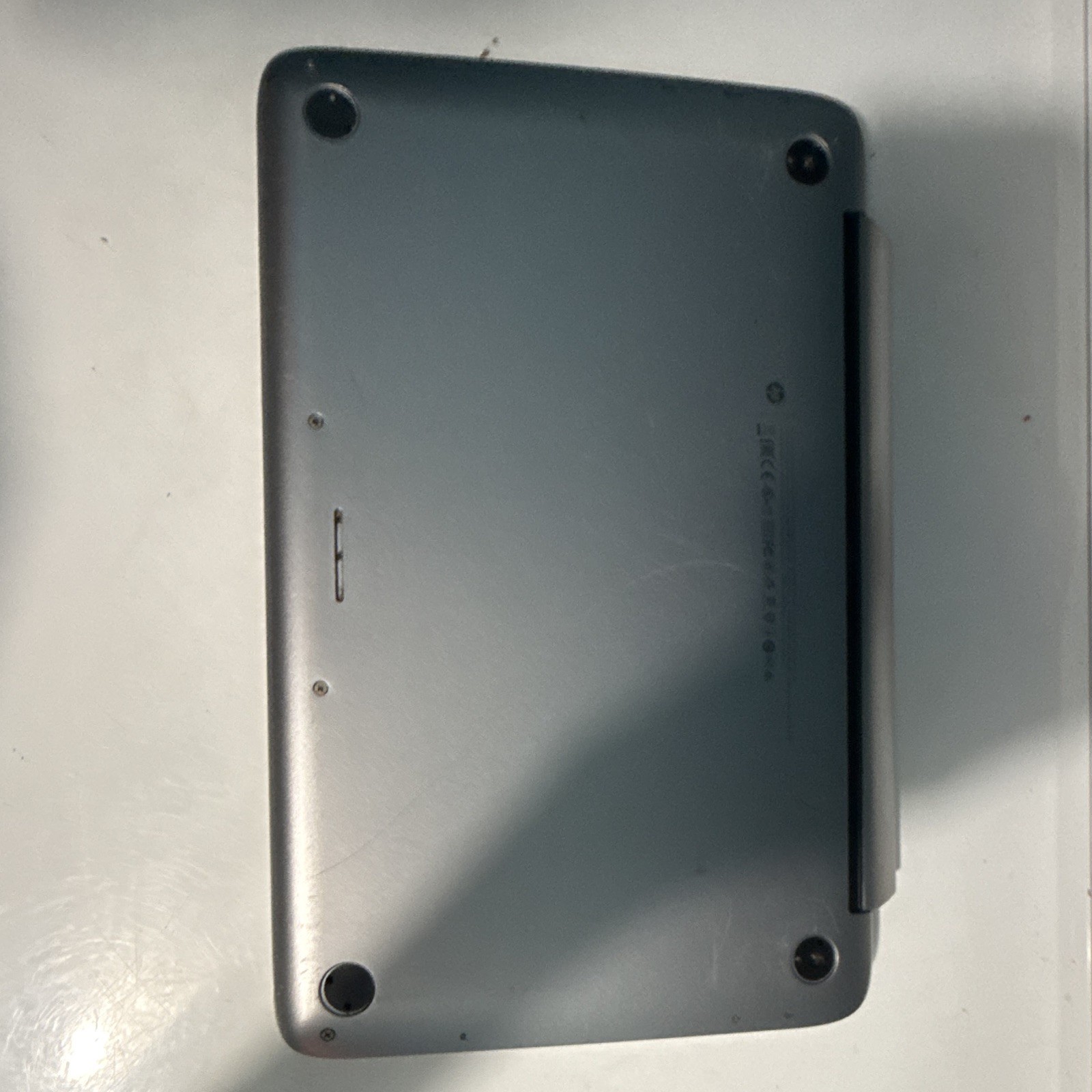 (2) HP Split x2 13.3in Intel Core i3 1.40GHz (Untested)