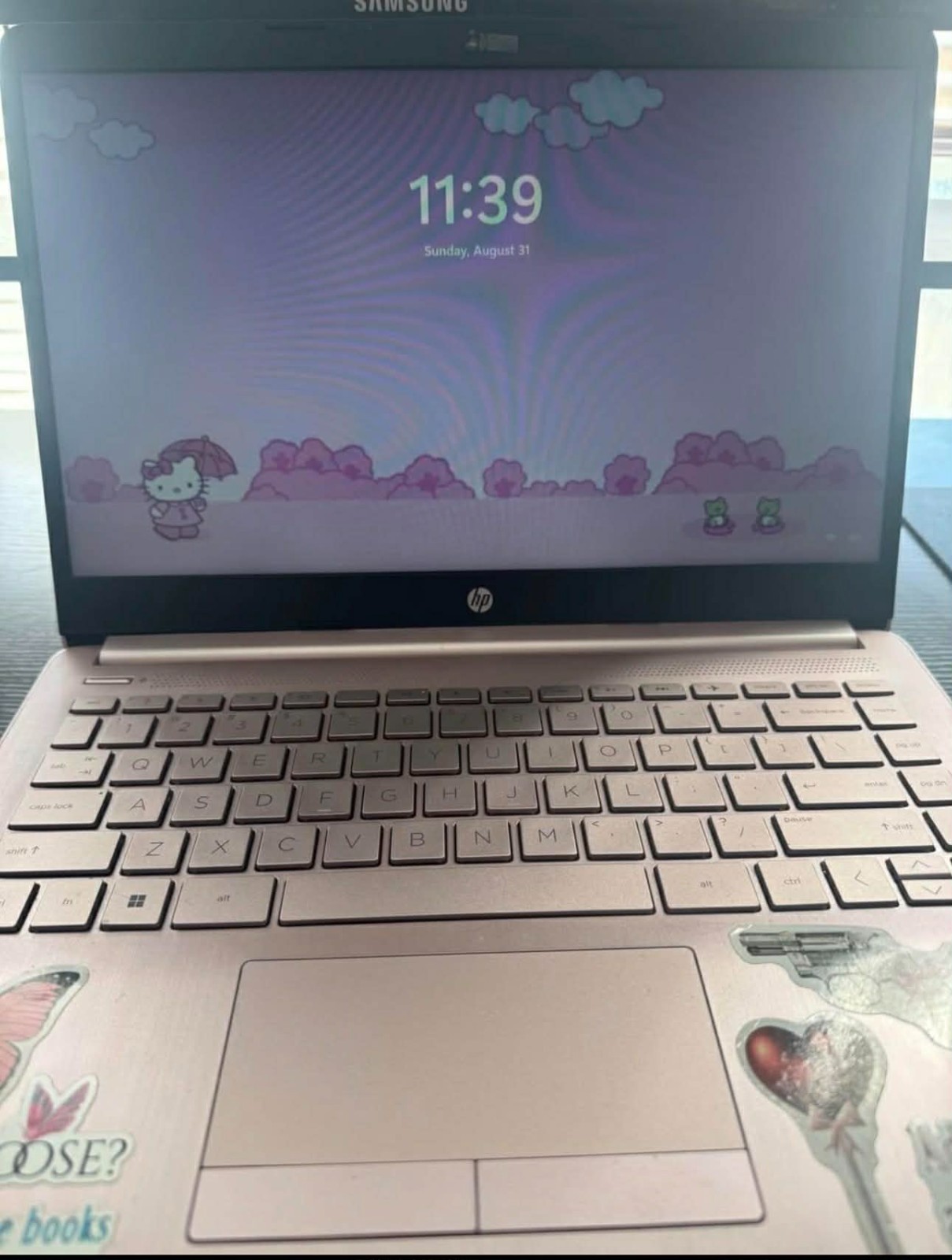 HP 14-CB172WM Stream 14″ (64GB SSD, Intel Celeron N4000, 1.10GHz, 4GB RAM, Intel
