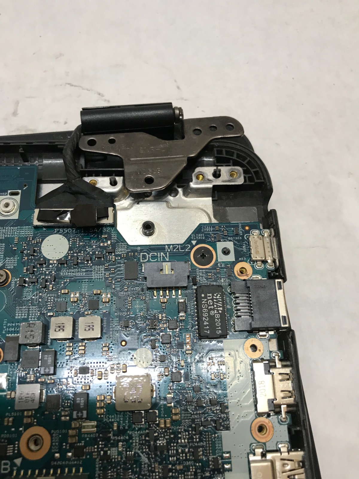 Dell Latitude 3310 13″ Intel CPU NO RAM NO SSD/OS For Parts NO DC JACK AS IS -DW