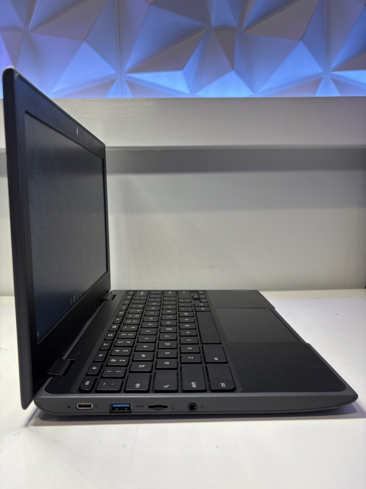 ✅GREAT CONDITION✅ Lenovo 100e Chromebook 2nd Gen AST 11.6″ AMD A4 Chrome OS