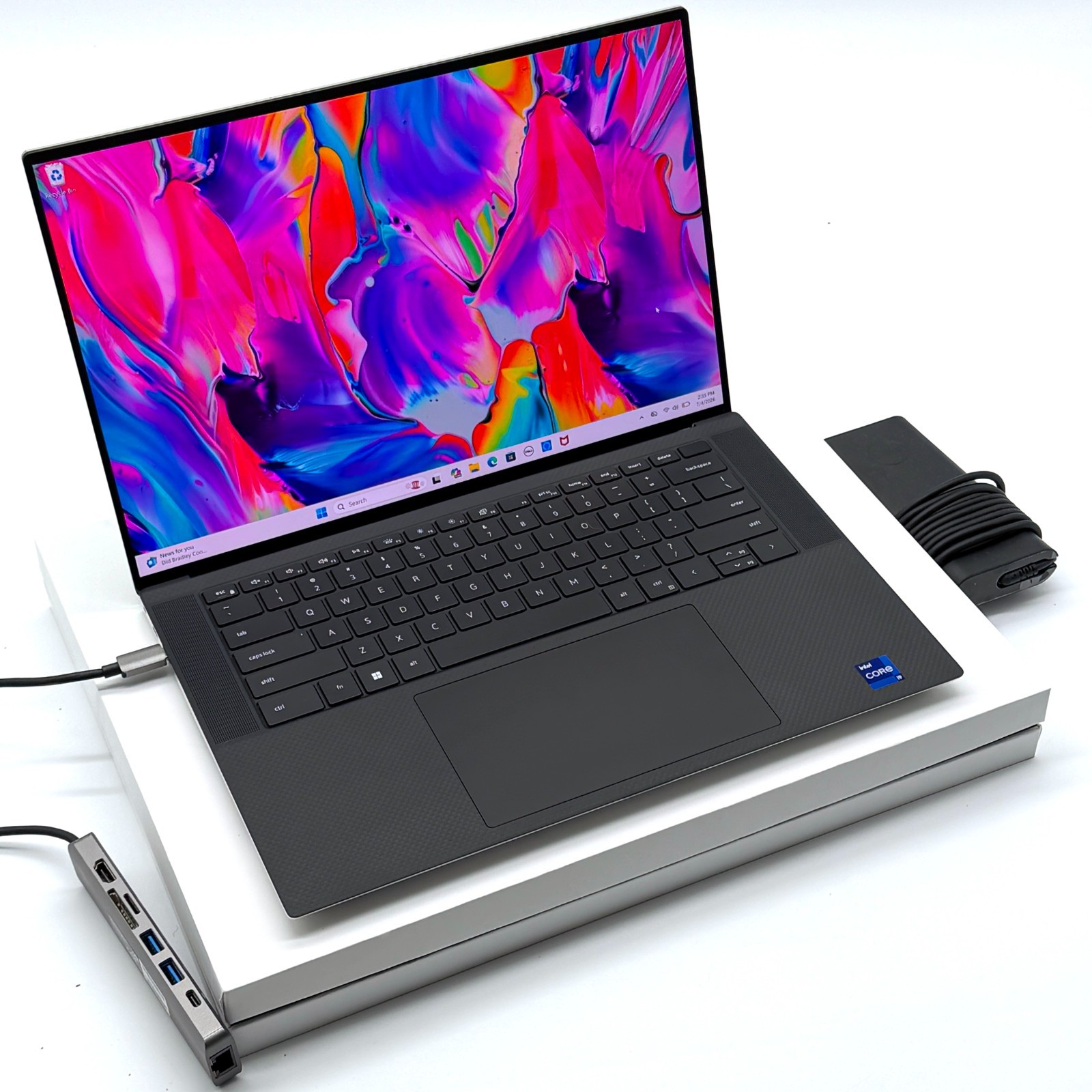 Maxed Out Dell XPS 15 9520 – i9, 64GB RAM, 2TB SSD, 3.5K OLED TOUCH- NEW BATTERY